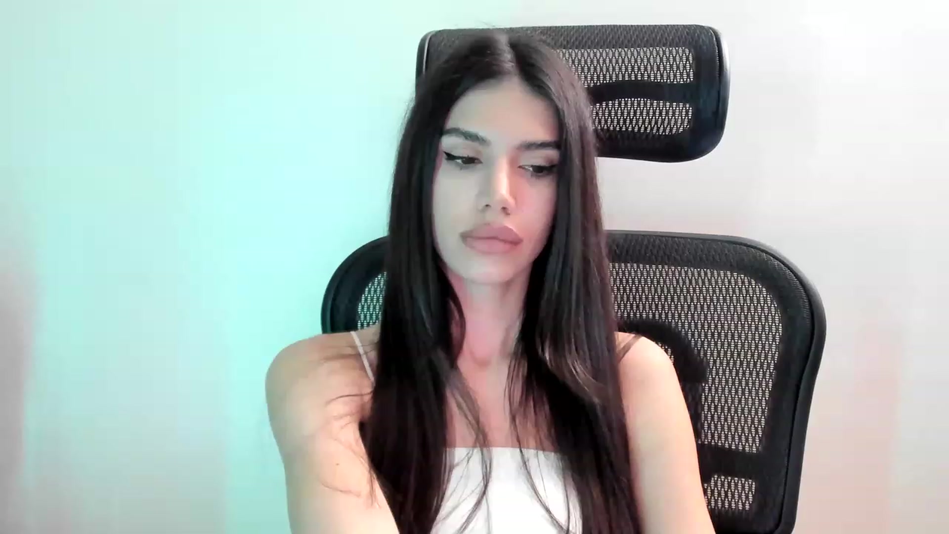 Gallery image thumbnail from Bee_Bee's myfreecams stream on, 02/24/2023, 23:28 image 19 of 20