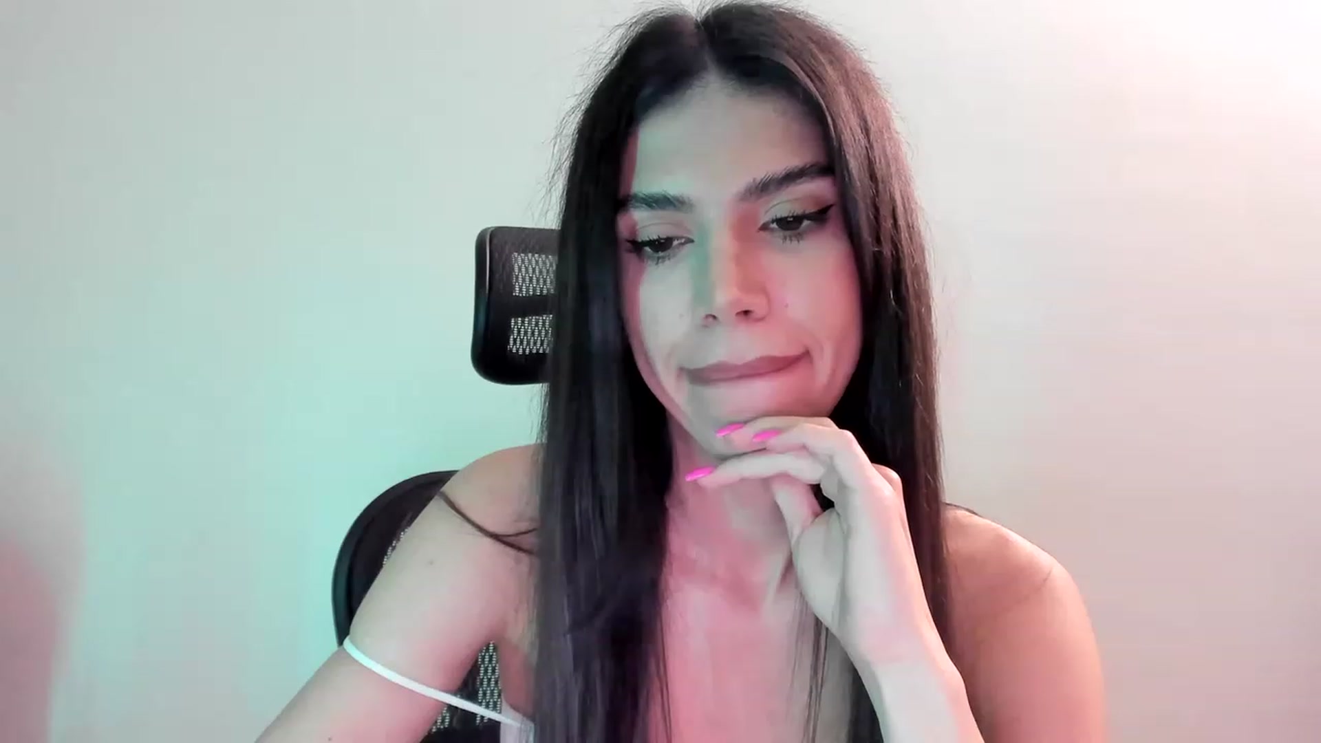 Gallery image thumbnail from Bee_Bee's myfreecams stream on, 02/24/2023, 23:28 image 6 of 20