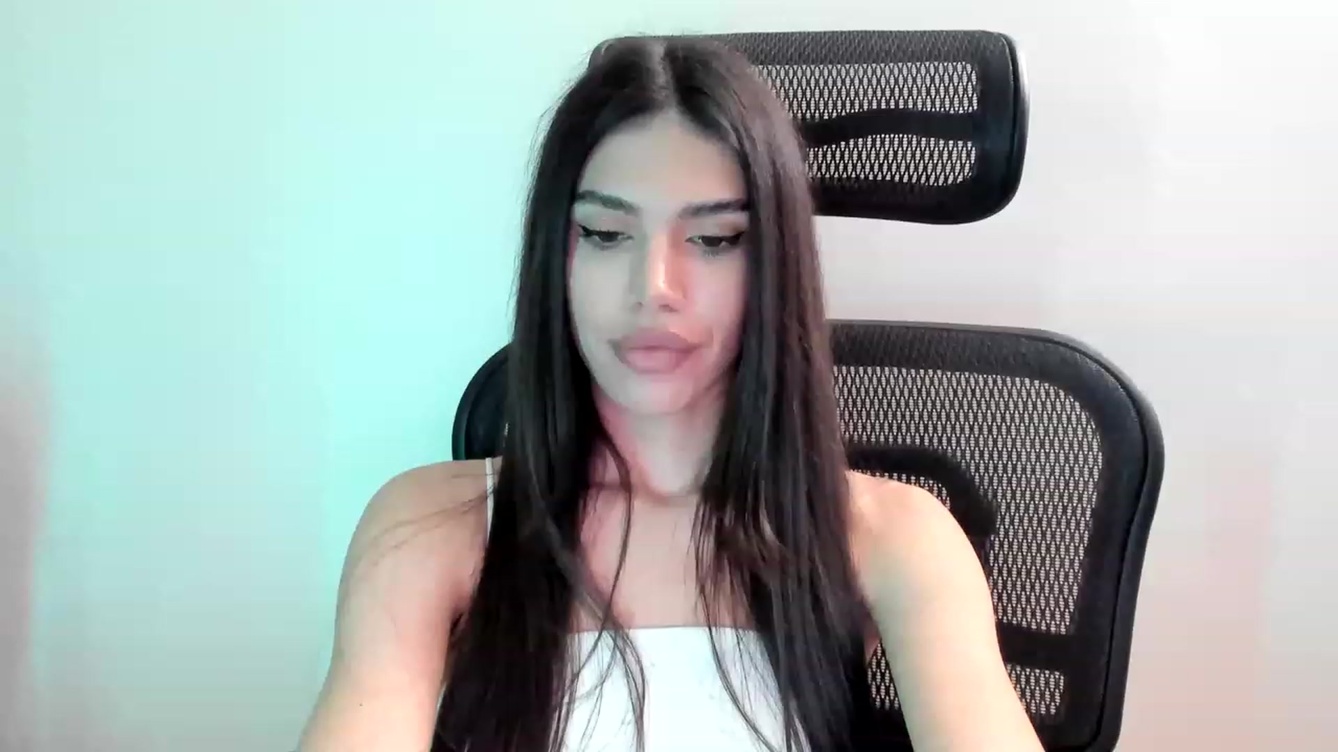 Gallery image thumbnail from Bee_Bee's myfreecams stream on, 02/24/2023, 23:28 image 20 of 20
