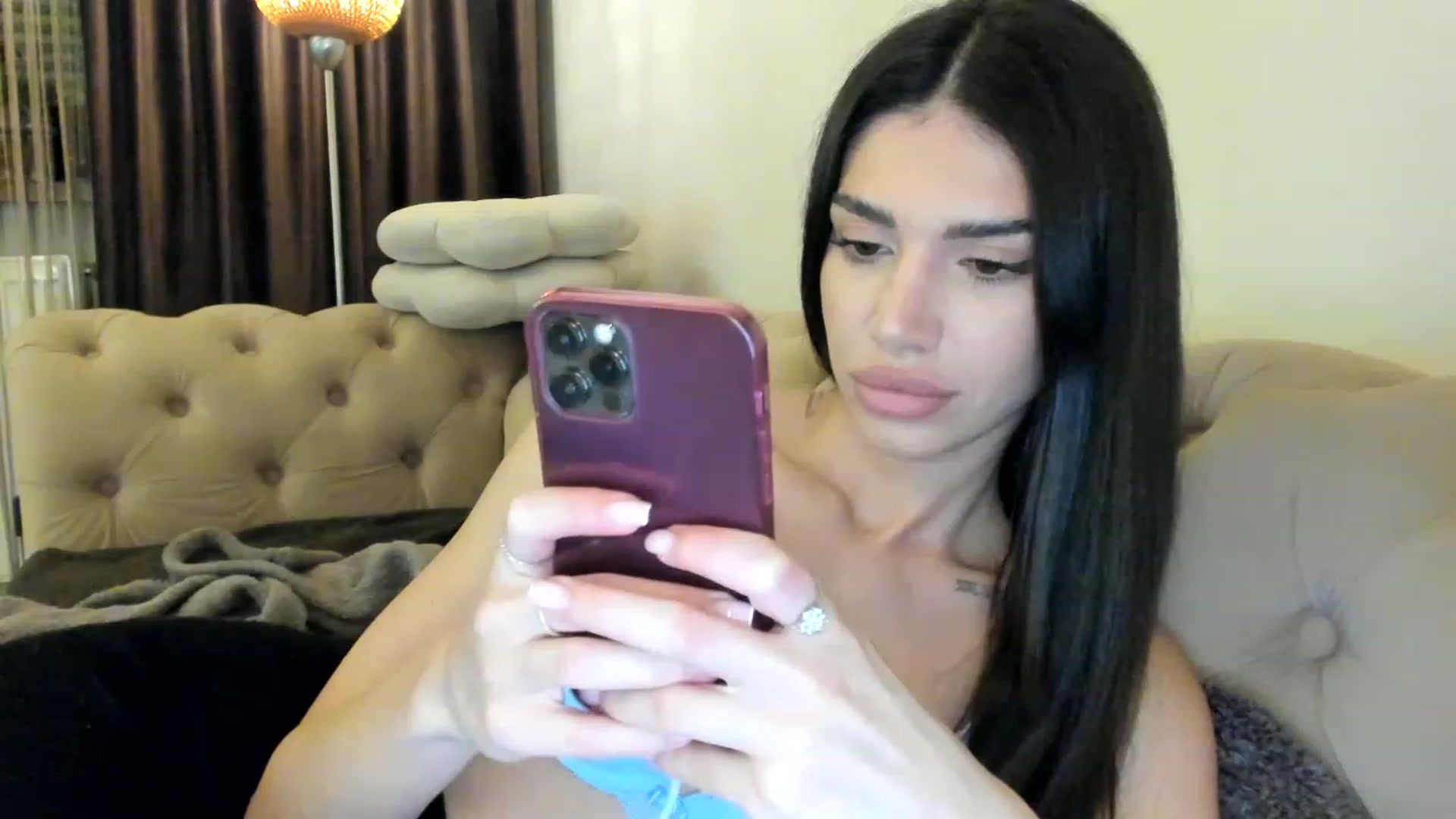 Gallery image thumbnail from Bee_Bee's myfreecams stream on, 03/10/2023, 20:39 image 13 of 20