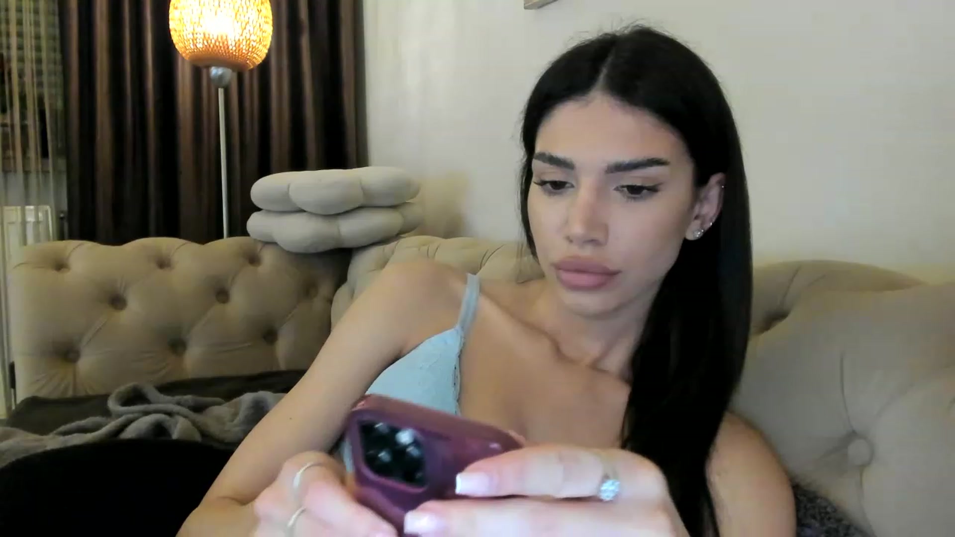 Gallery image thumbnail from Bee_Bee's myfreecams stream on, 03/10/2023, 20:39 image 12 of 20