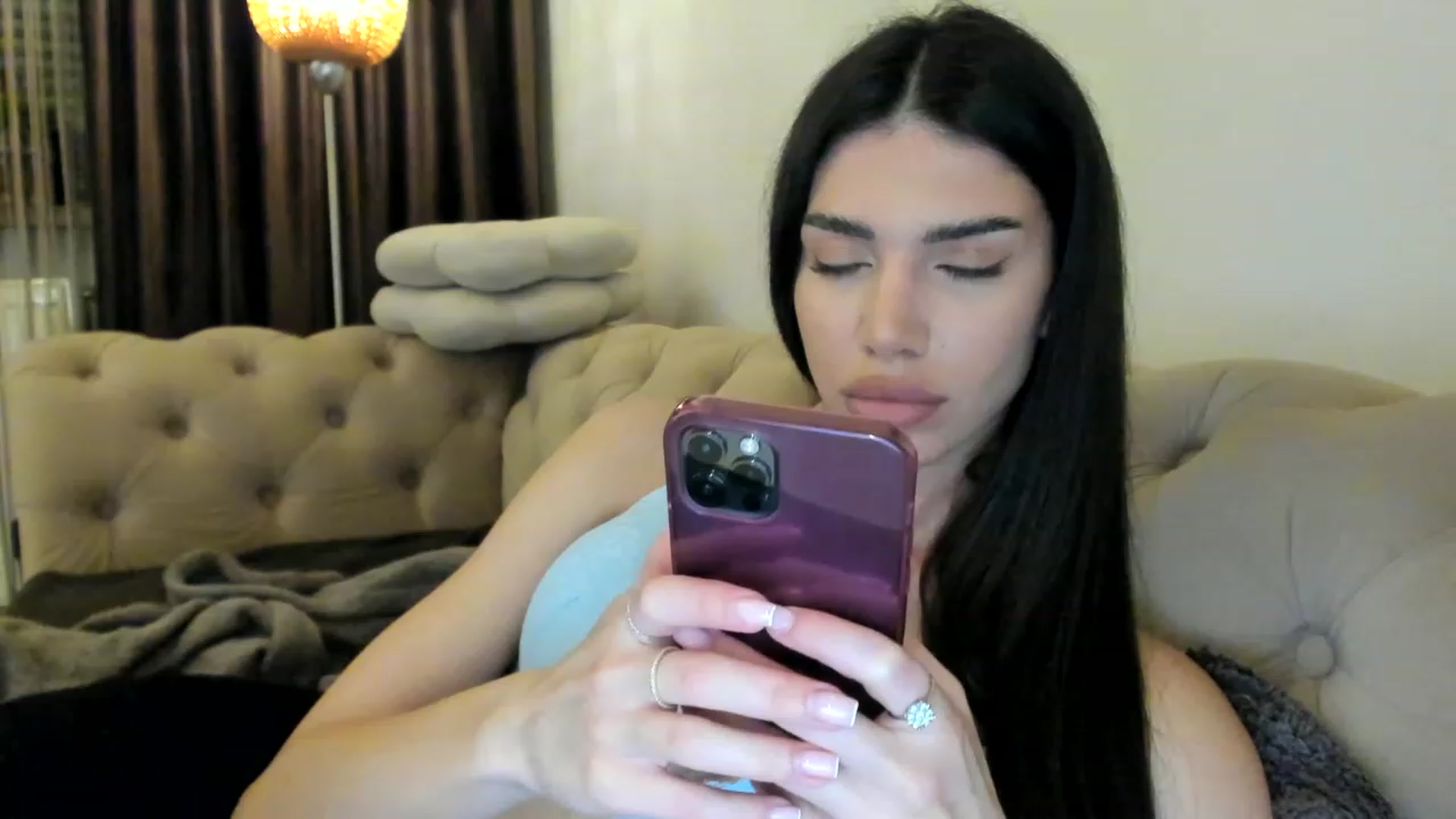 Gallery image thumbnail from Bee_Bee's myfreecams stream on, 03/10/2023, 20:39 image 1 of 20