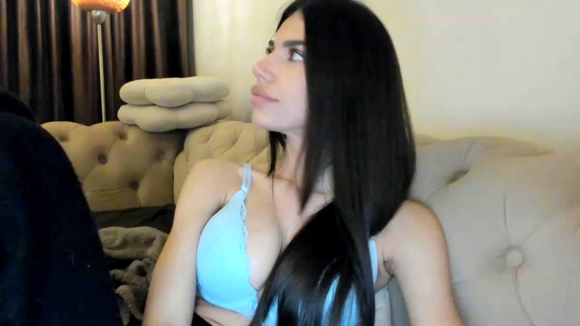Gallery image thumbnail from Bee_Bee's myfreecams stream on, 03/10/2023, 22:04 image 10 of 20