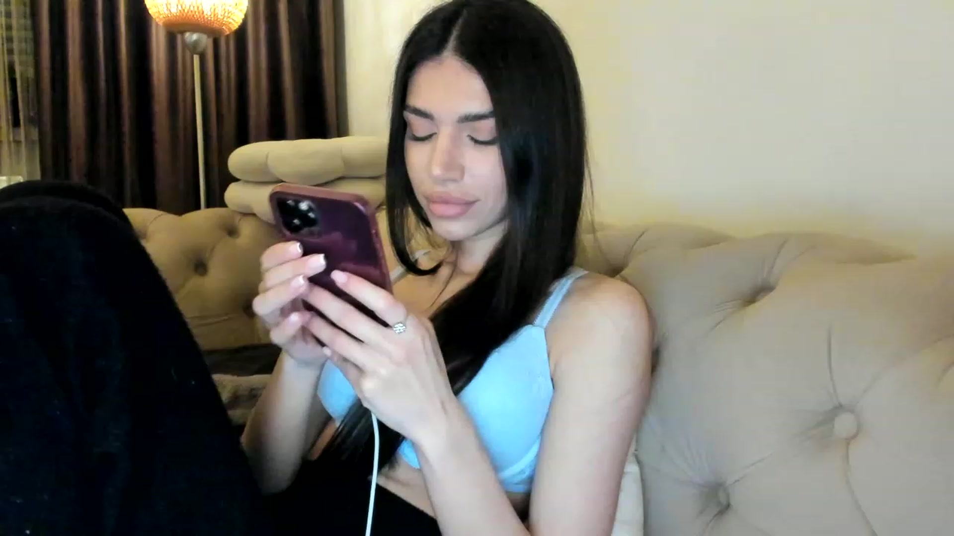 Gallery image thumbnail from Bee_Bee's myfreecams stream on, 03/10/2023, 22:04 image 9 of 20