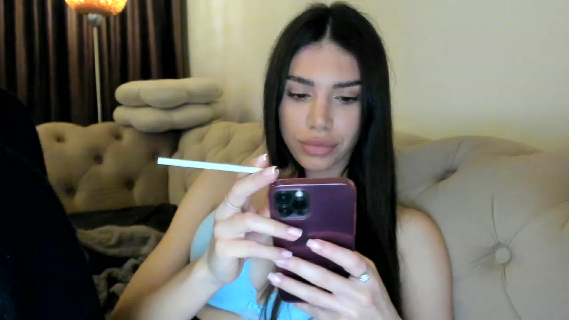 Gallery image thumbnail from Bee_Bee's myfreecams stream on, 03/10/2023, 22:04 image 15 of 20
