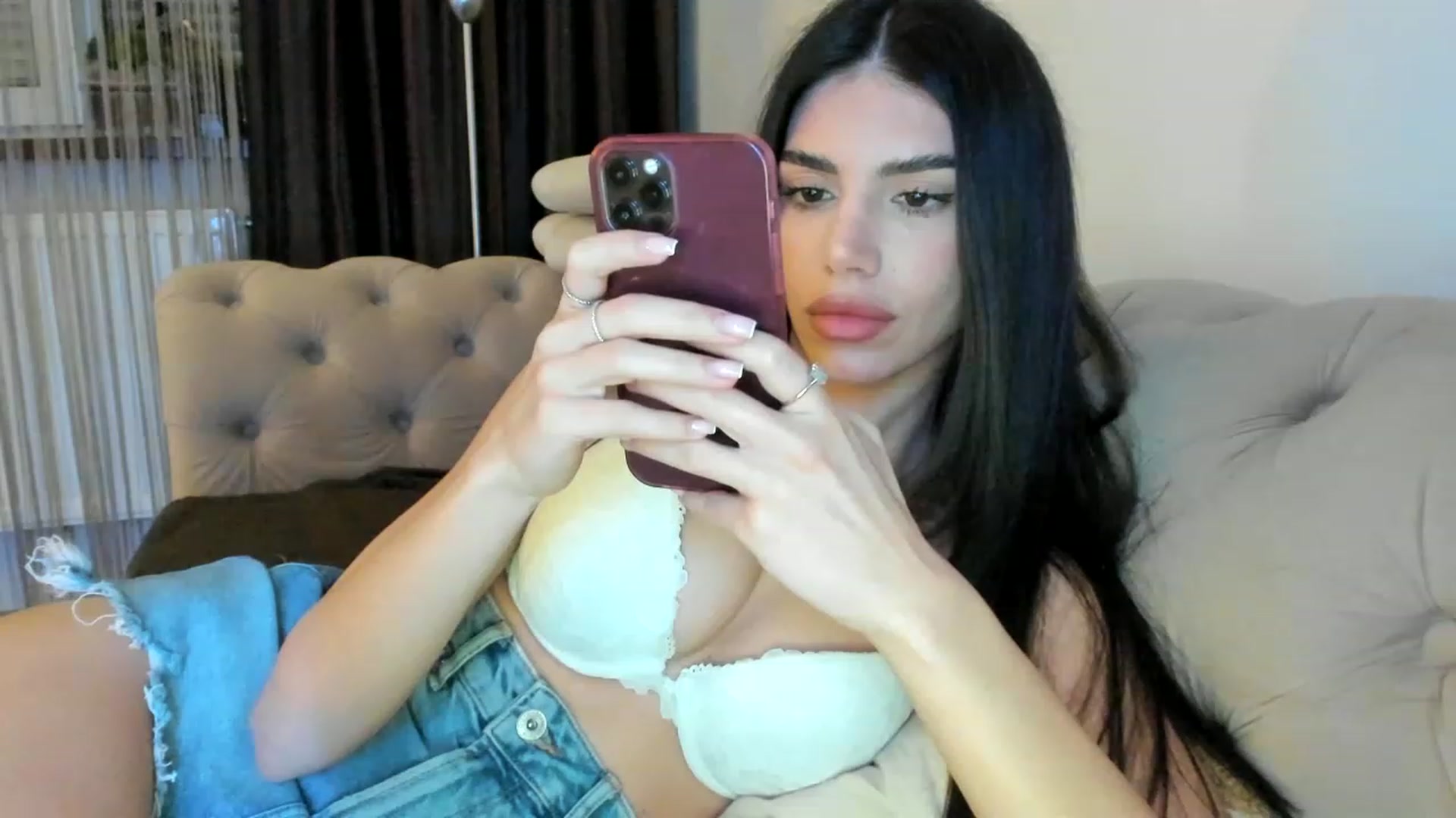 Gallery image thumbnail from Bee_Bee's myfreecams stream on, 03/17/2023, 21:13 image 18 of 20