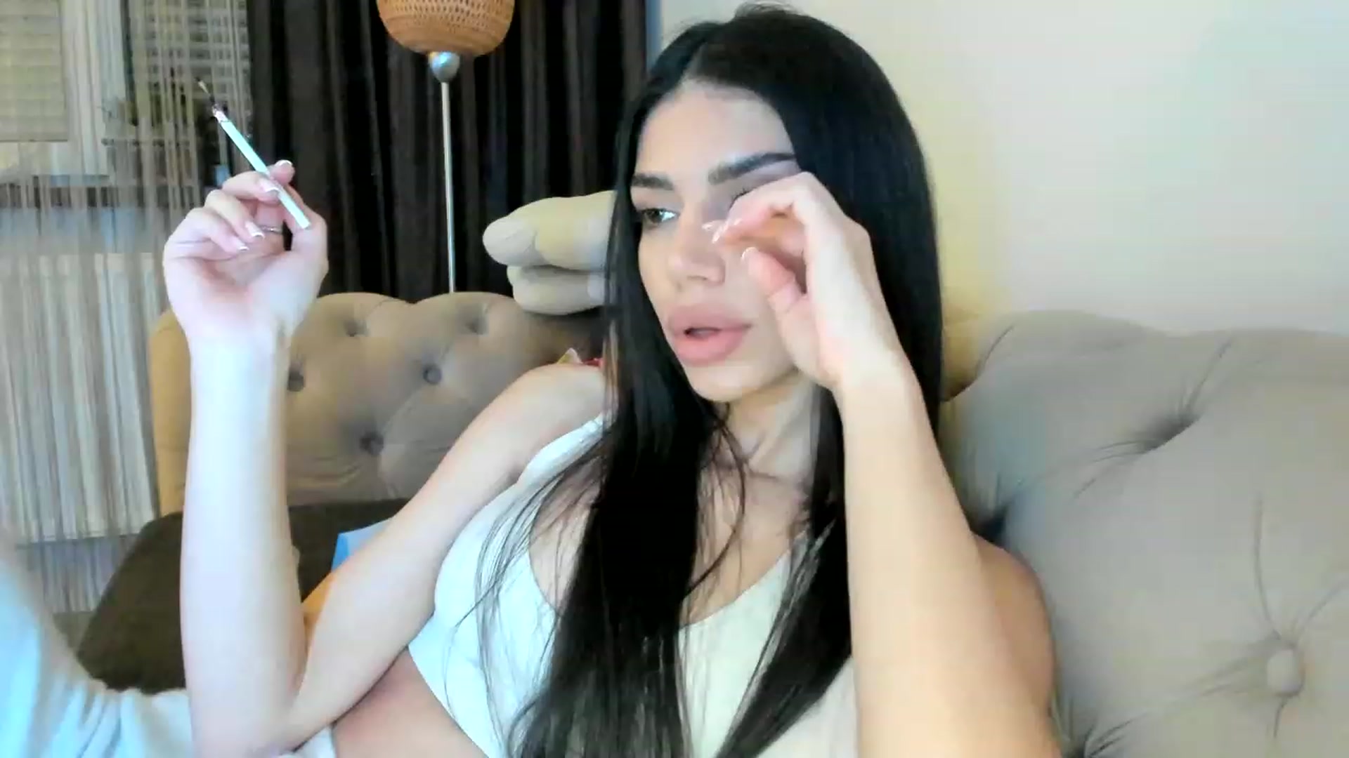 Gallery image thumbnail from Bee_Bee's myfreecams stream on, 03/18/2023, 22:30 image 20 of 20