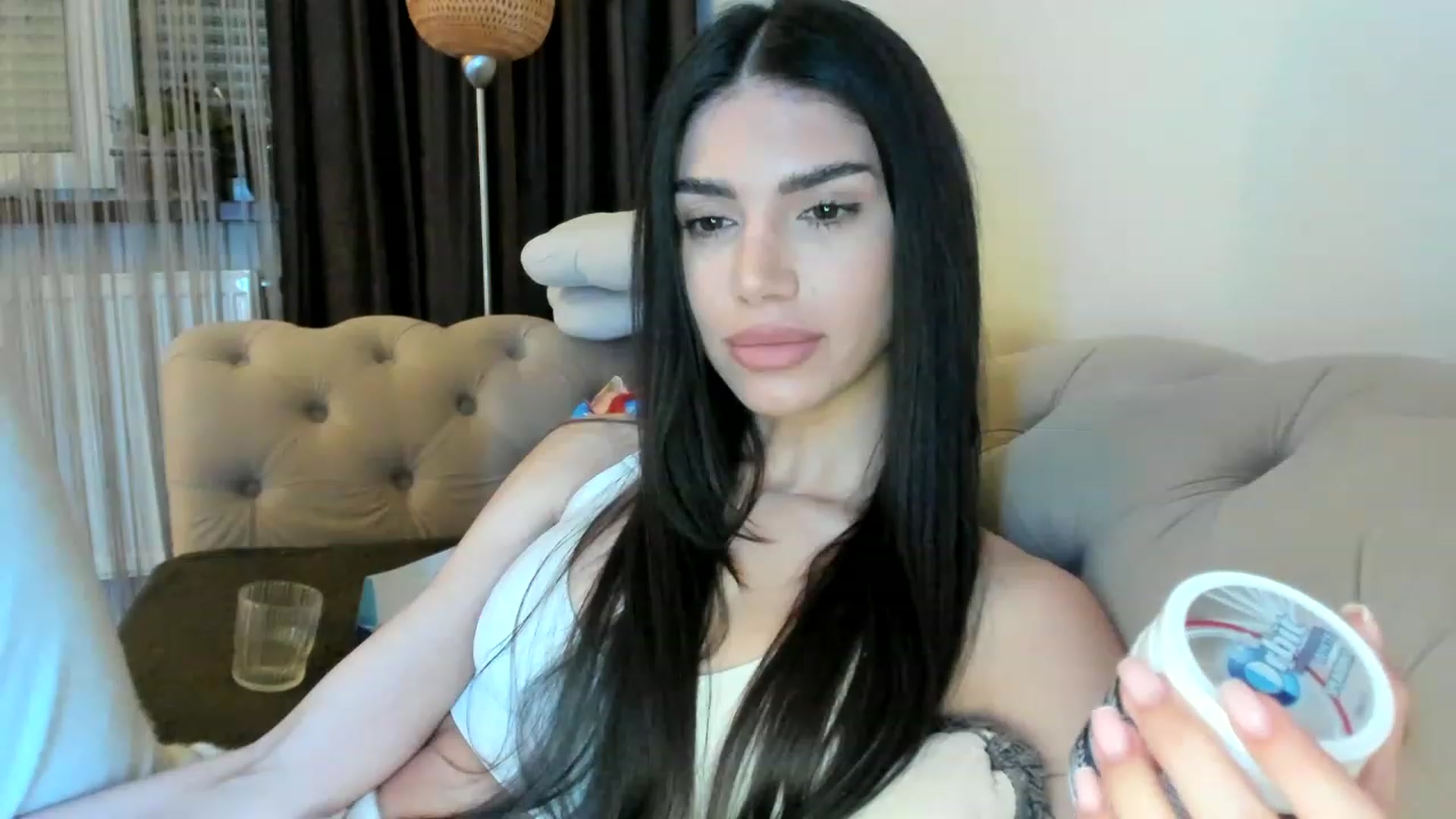 Gallery image thumbnail from Bee_Bee's myfreecams stream on, 03/18/2023, 22:30 image 19 of 20