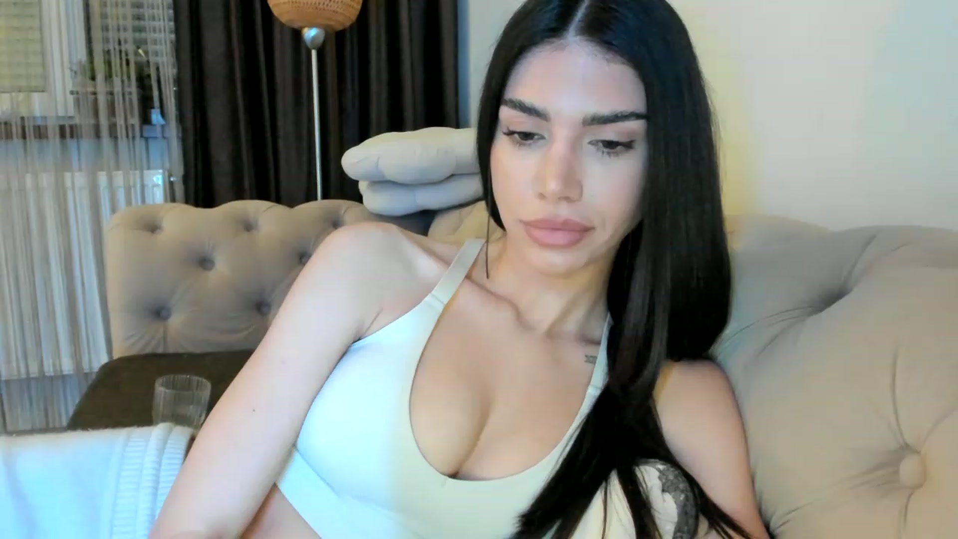 Gallery image thumbnail from Bee_Bee's myfreecams stream on, 03/18/2023, 22:30 image 18 of 20