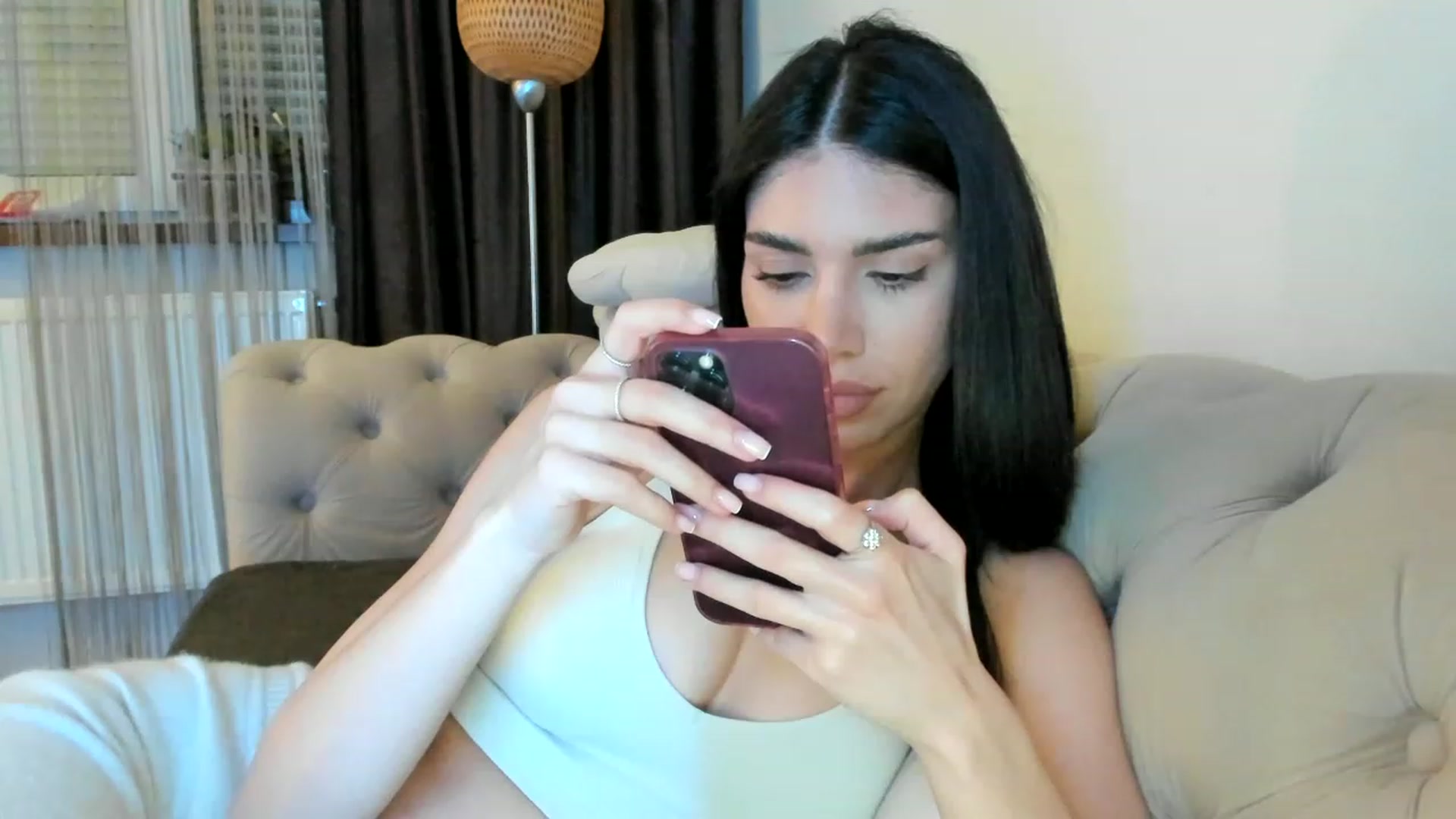 Gallery image thumbnail from Bee_Bee's myfreecams stream on, 03/18/2023, 22:30 image 10 of 20