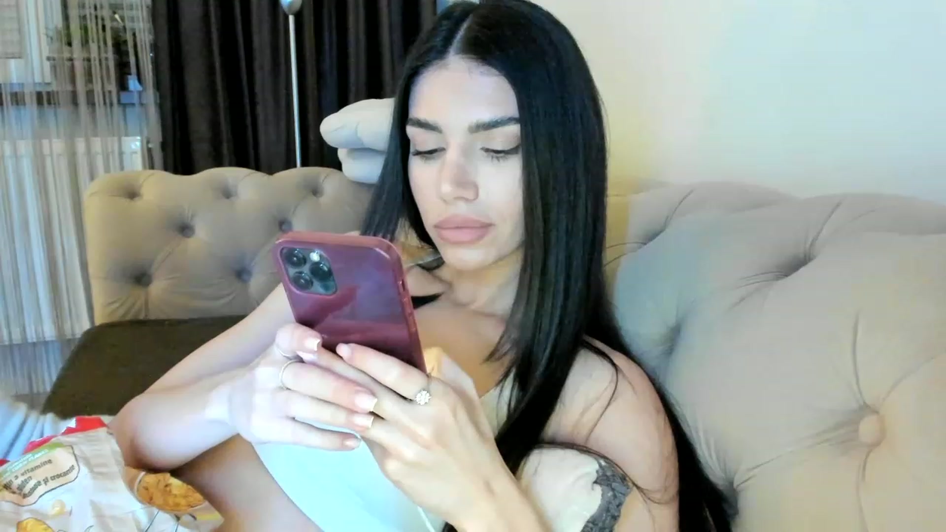 Gallery image thumbnail from Bee_Bee's myfreecams stream on, 03/18/2023, 22:30 image 17 of 20