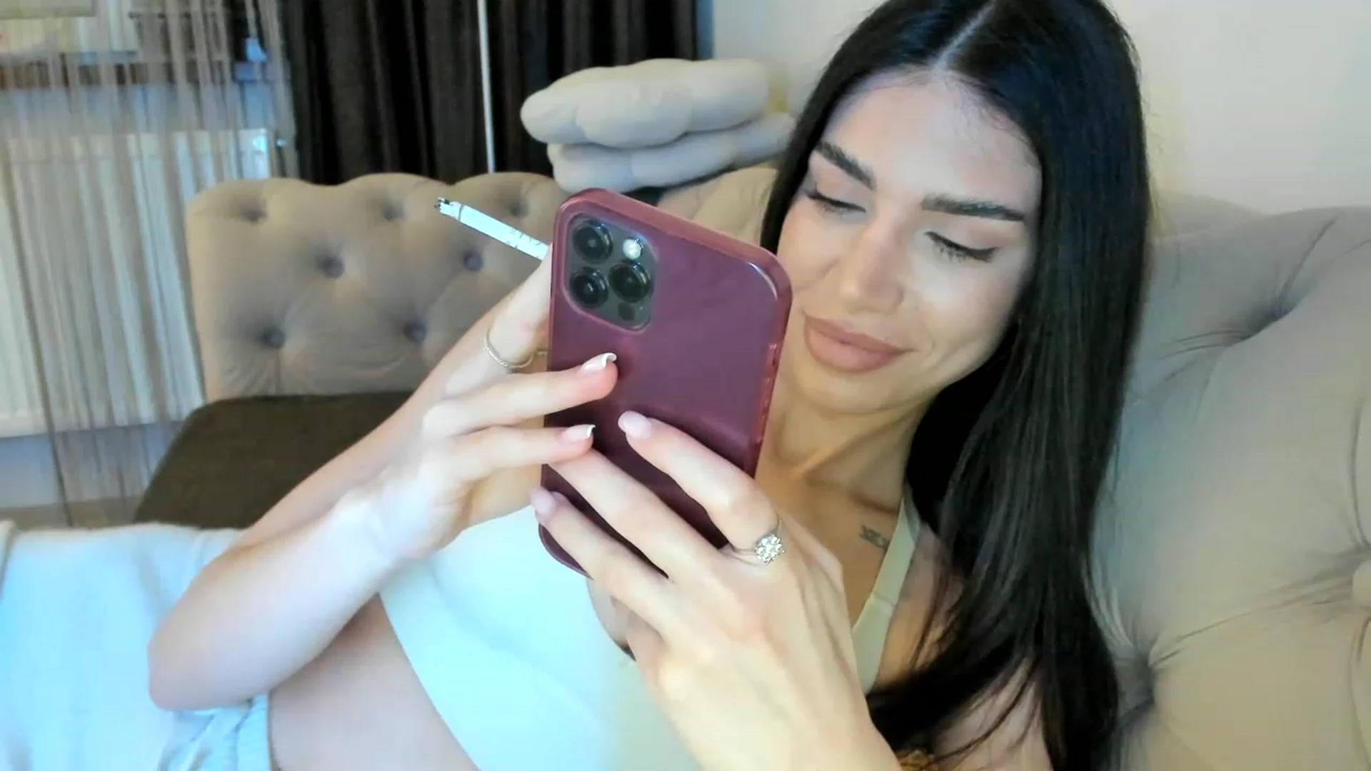 Gallery image thumbnail from Bee_Bee's myfreecams stream on, 03/18/2023, 22:30 image 11 of 20
