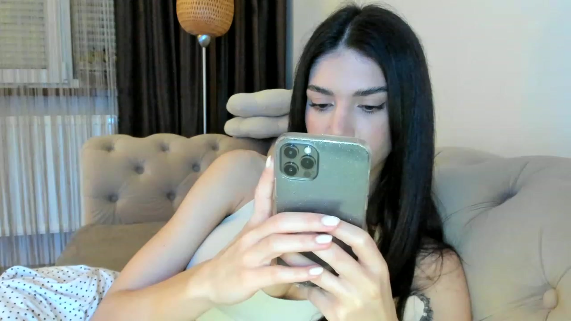 Gallery image thumbnail from Bee_Bee's myfreecams stream on, 03/24/2023, 21:27 image 9 of 20