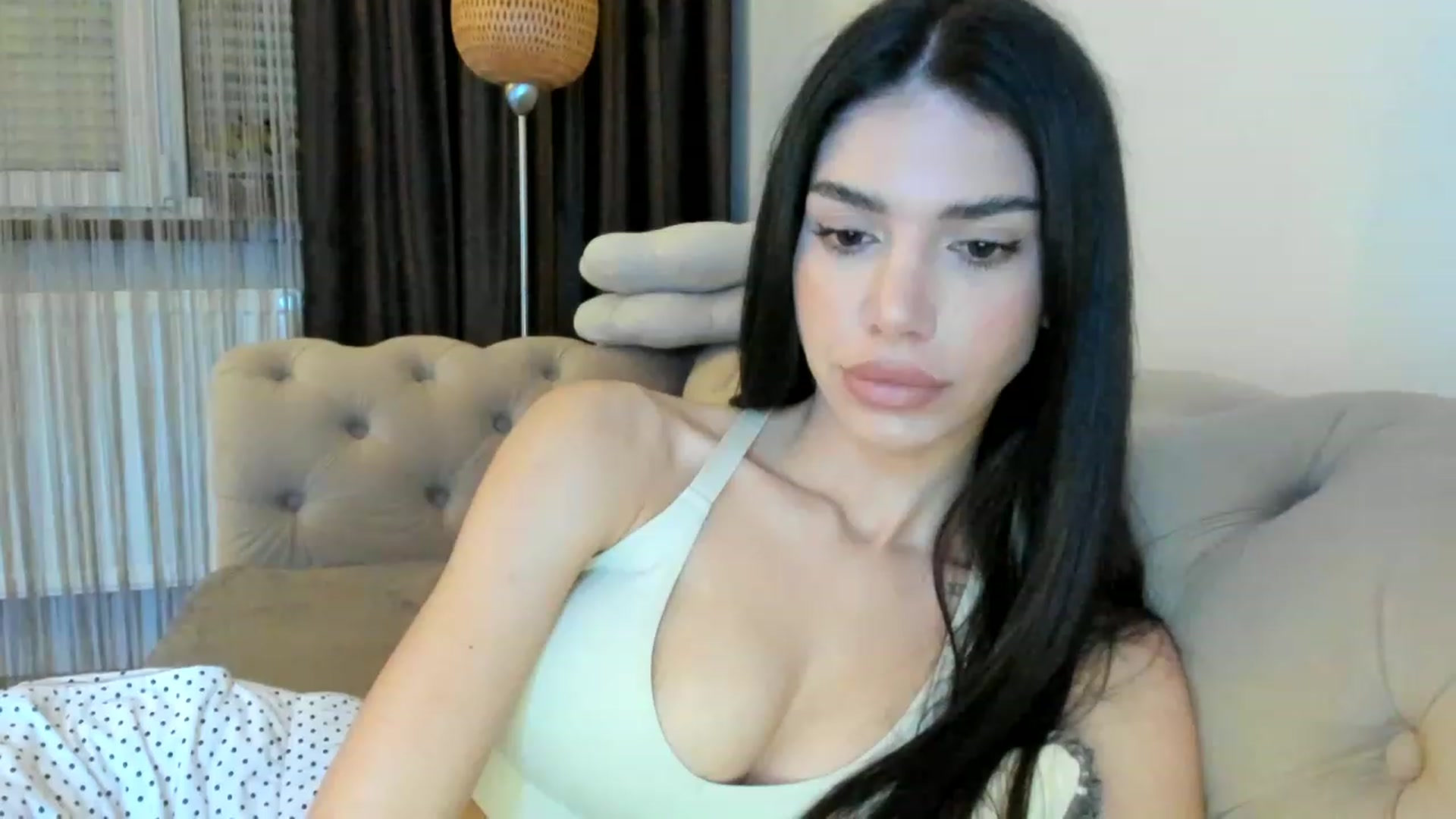 Gallery image thumbnail from Bee_Bee's myfreecams stream on, 03/24/2023, 21:27 image 7 of 20