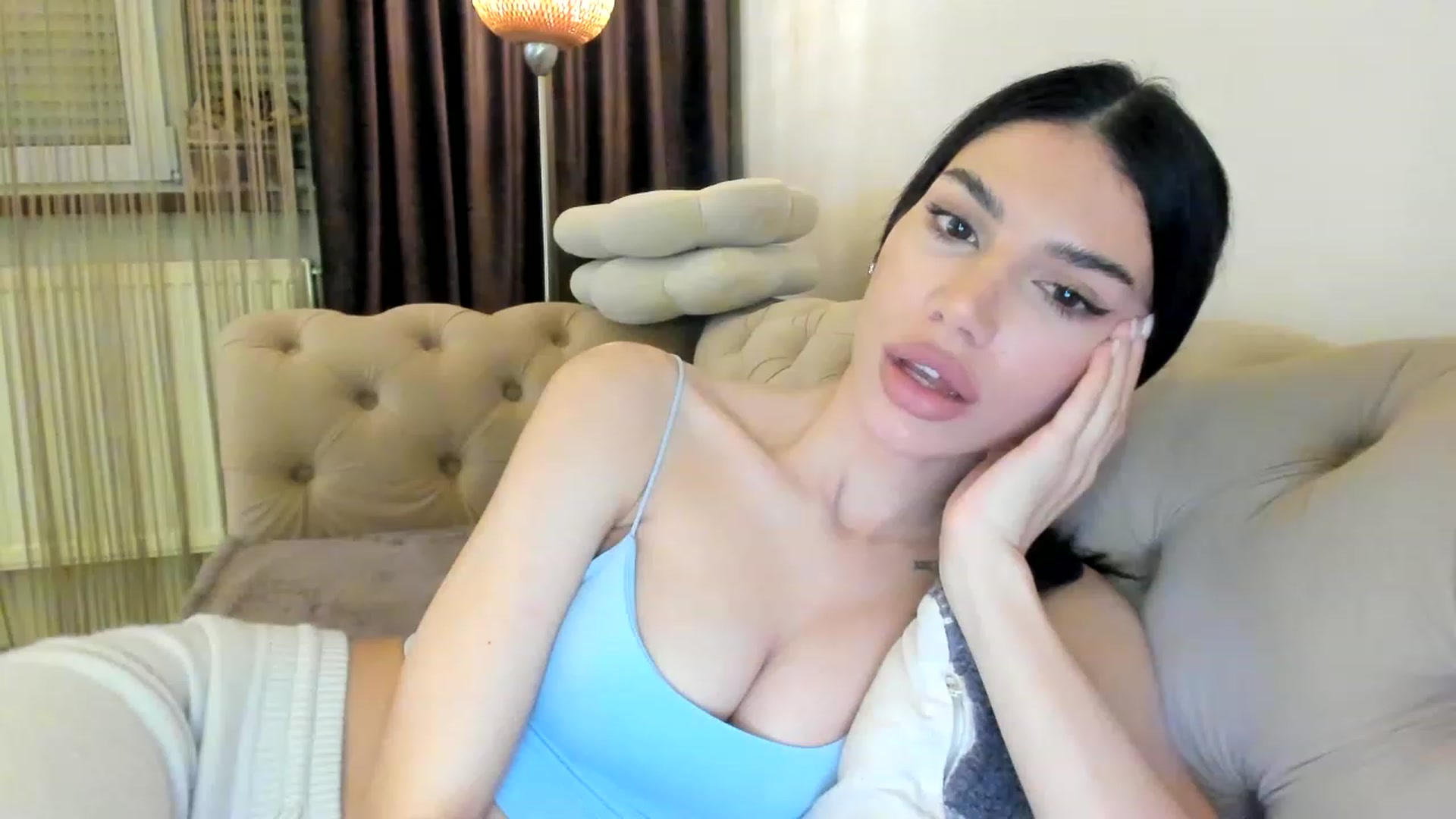 Gallery image thumbnail from Bee_Bee's myfreecams stream on, 03/30/2023, 22:36 image 3 of 20