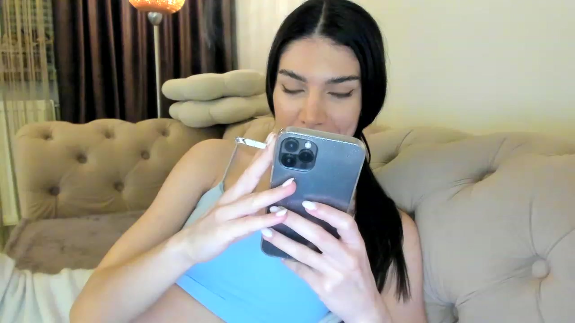 Gallery image thumbnail from Bee_Bee's myfreecams stream on, 03/30/2023, 22:36 image 18 of 20