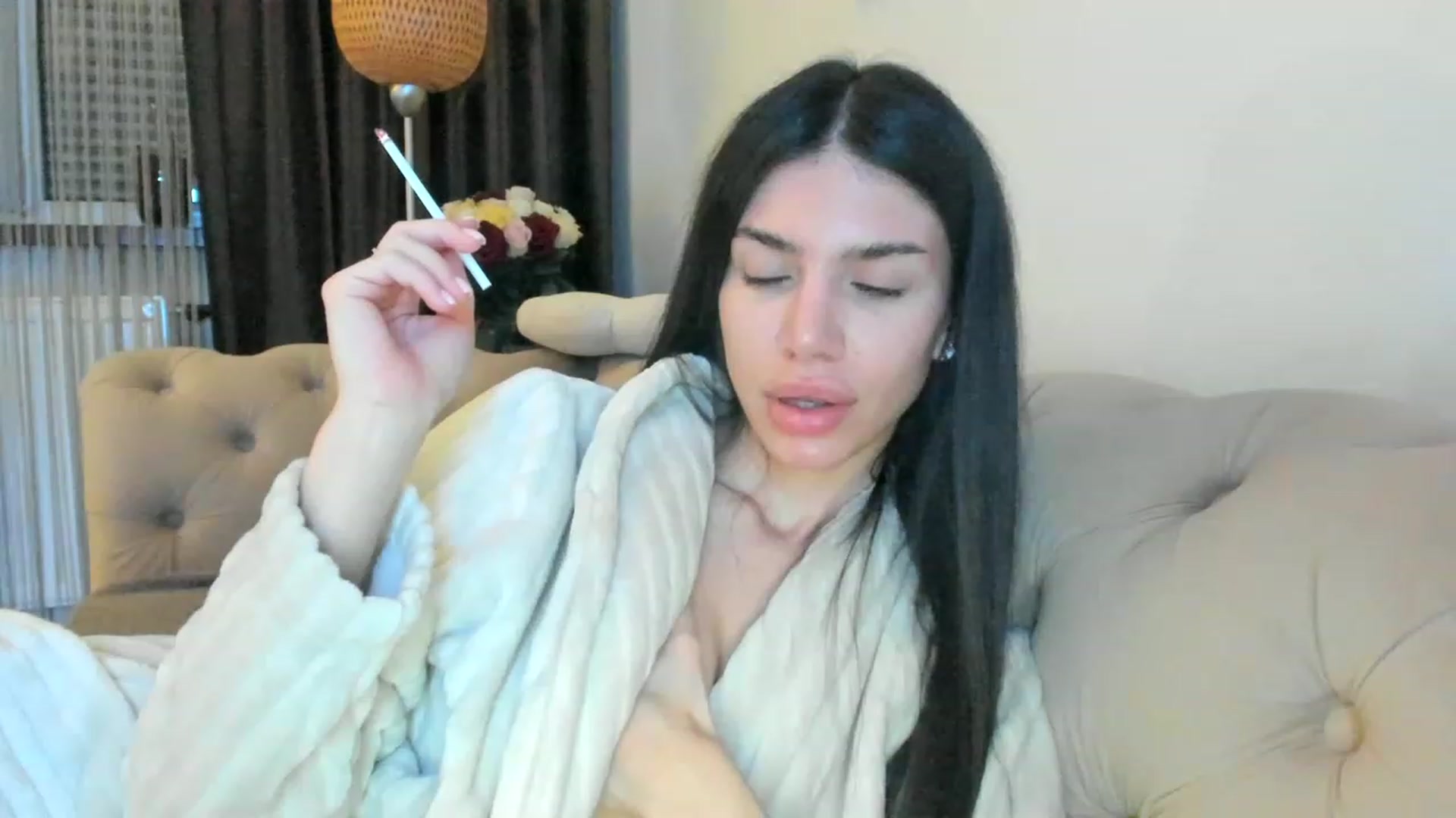 Gallery image thumbnail from Bee_Bee's myfreecams stream on, 04/16/2023, 22:47 image 3 of 20
