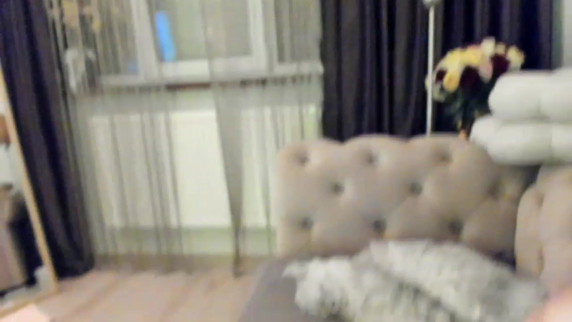 Gallery image thumbnail from Bee_Bee's myfreecams stream on, 04/20/2023, 20:15 image 8 of 20