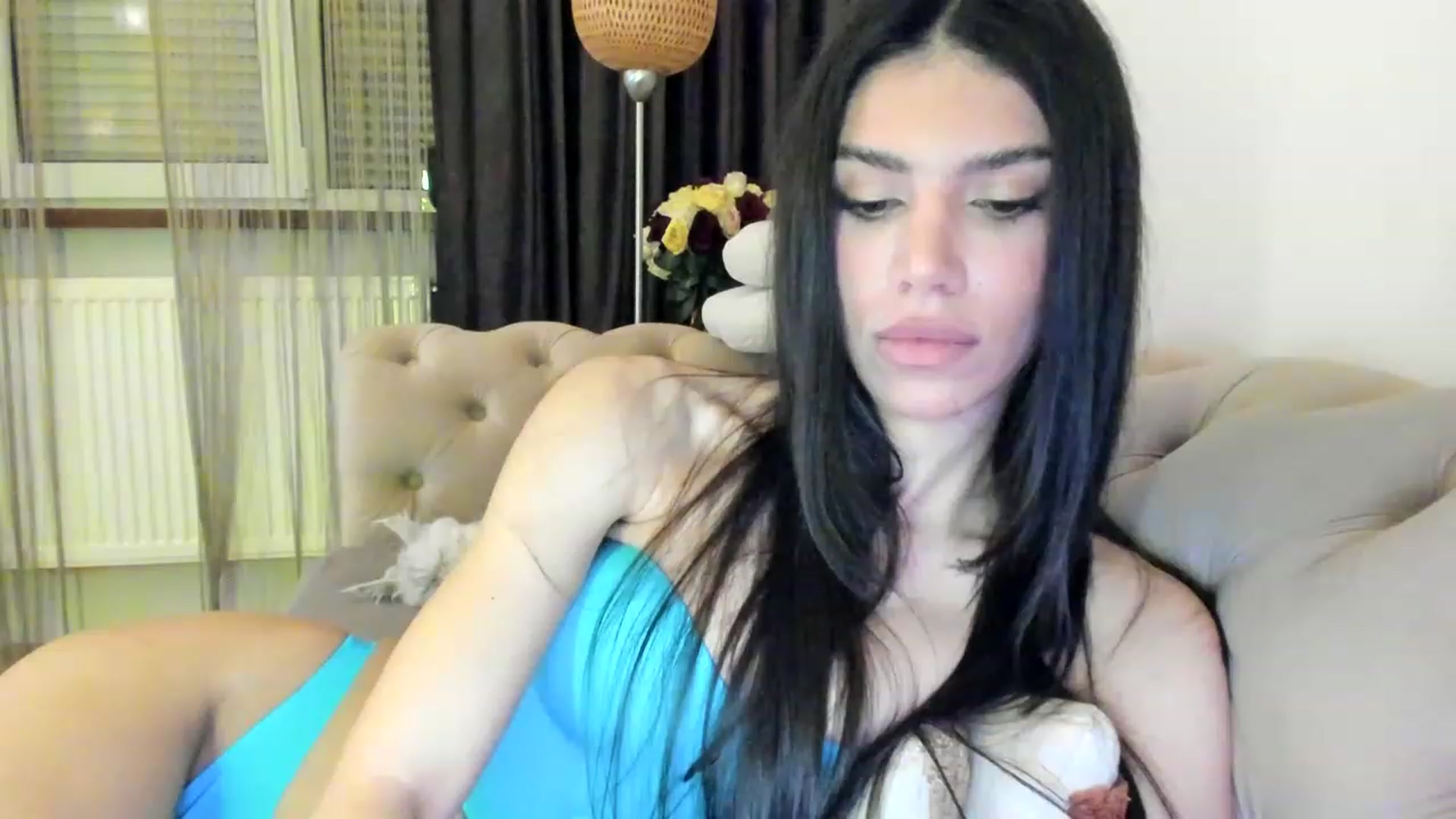 Gallery image thumbnail from Bee_Bee's myfreecams stream on, 04/20/2023, 20:15 image 11 of 20