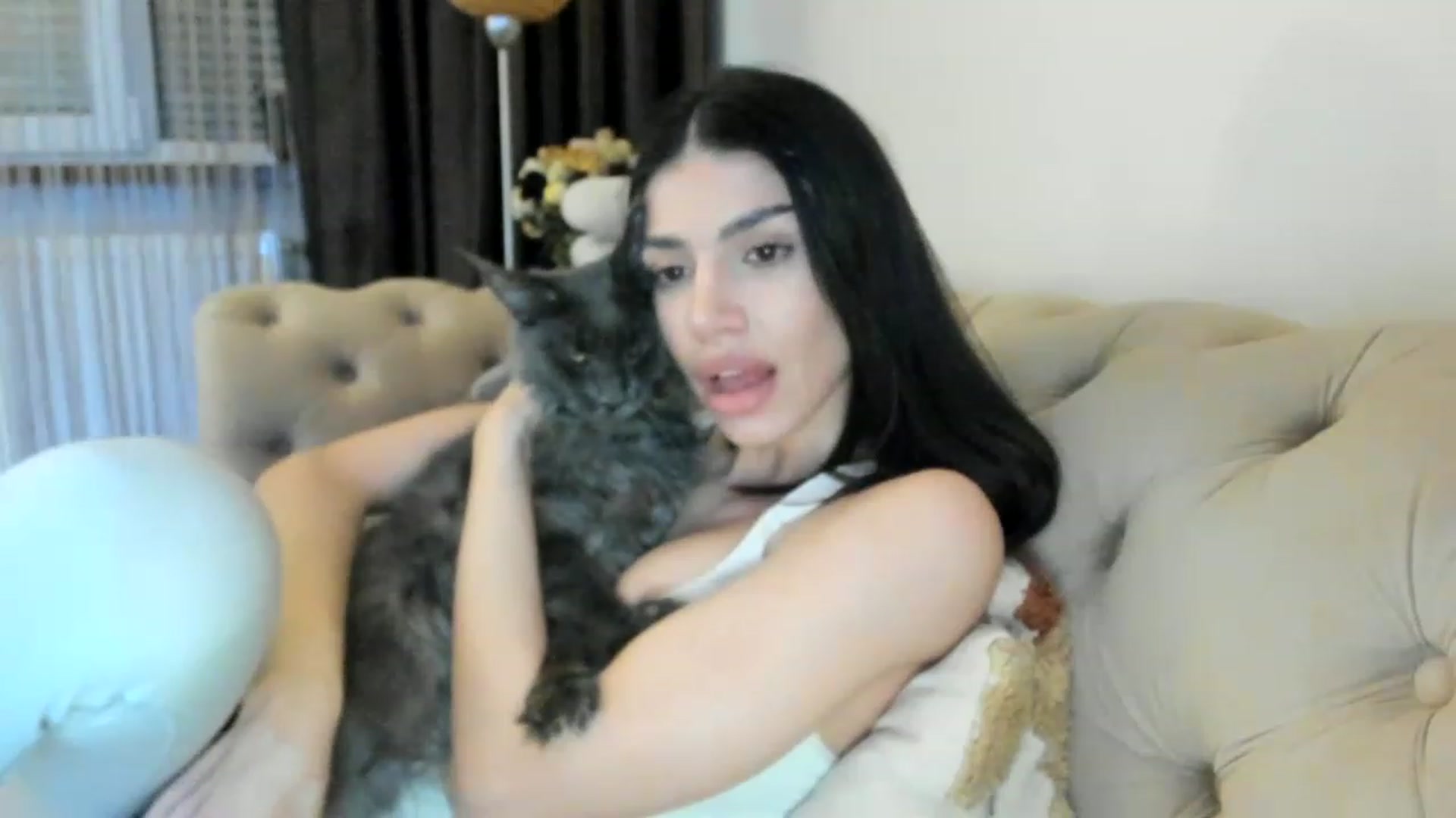 Gallery image thumbnail from Bee_Bee's myfreecams stream on, 04/23/2023, 20:32 image 19 of 20