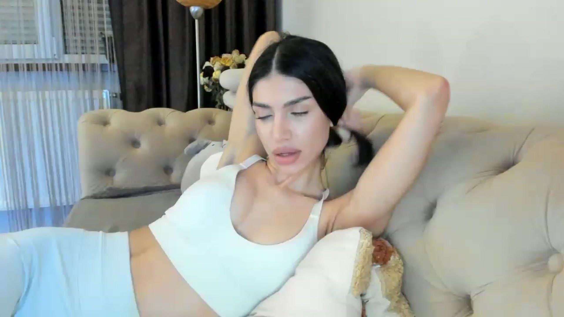 Gallery image thumbnail from Bee_Bee's myfreecams stream on, 04/23/2023, 20:32 image 18 of 20