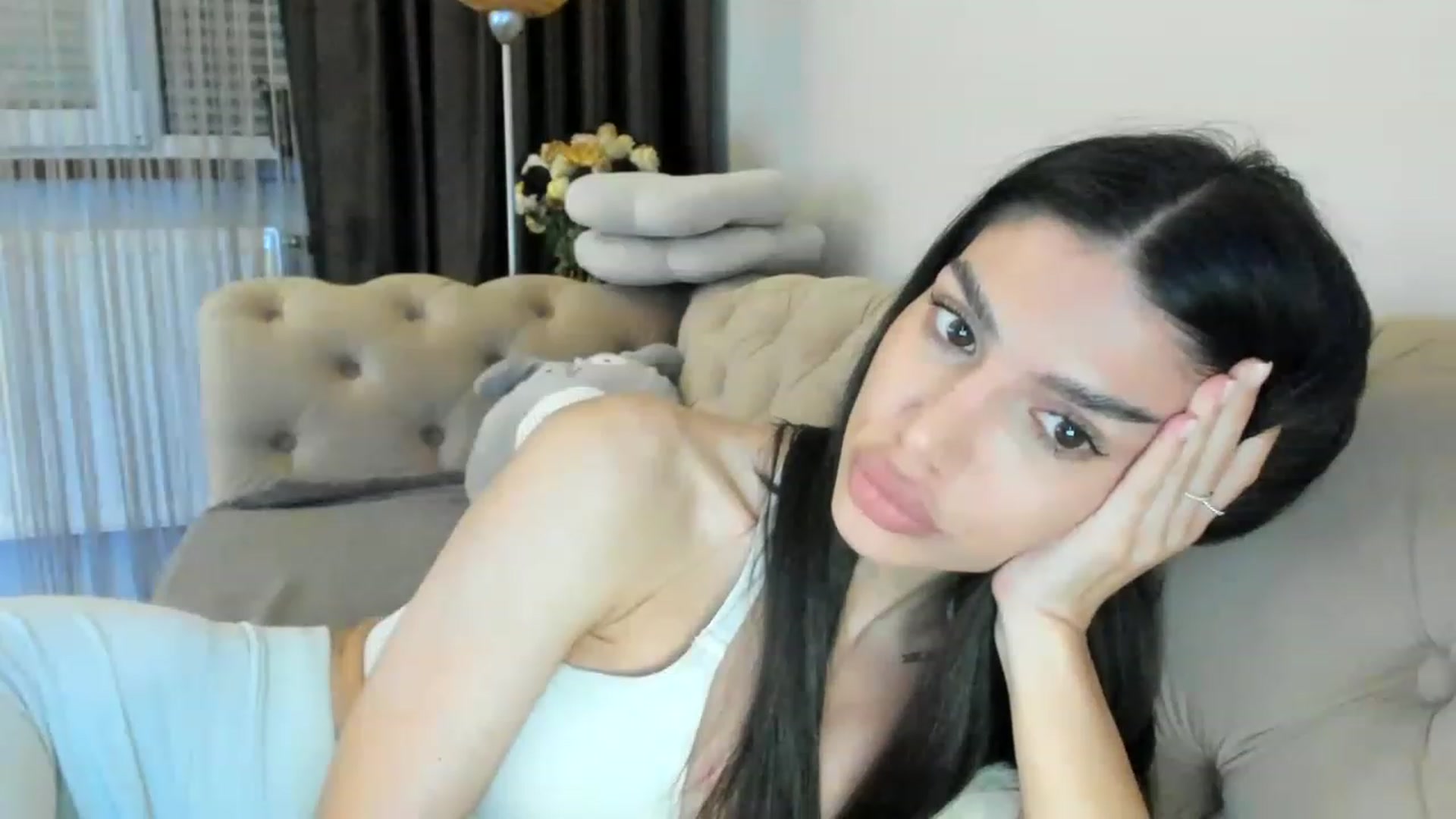 Gallery image thumbnail from Bee_Bee's myfreecams stream on, 04/23/2023, 20:32 image 15 of 20