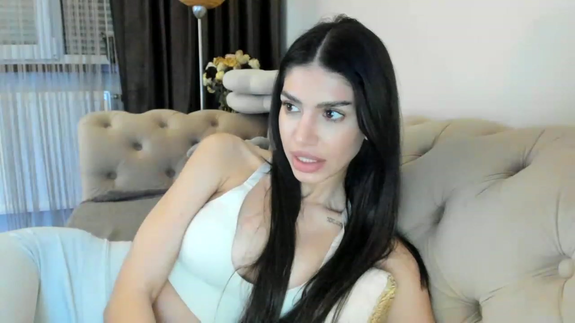 Gallery image thumbnail from Bee_Bee's myfreecams stream on, 04/23/2023, 20:32 image 16 of 20