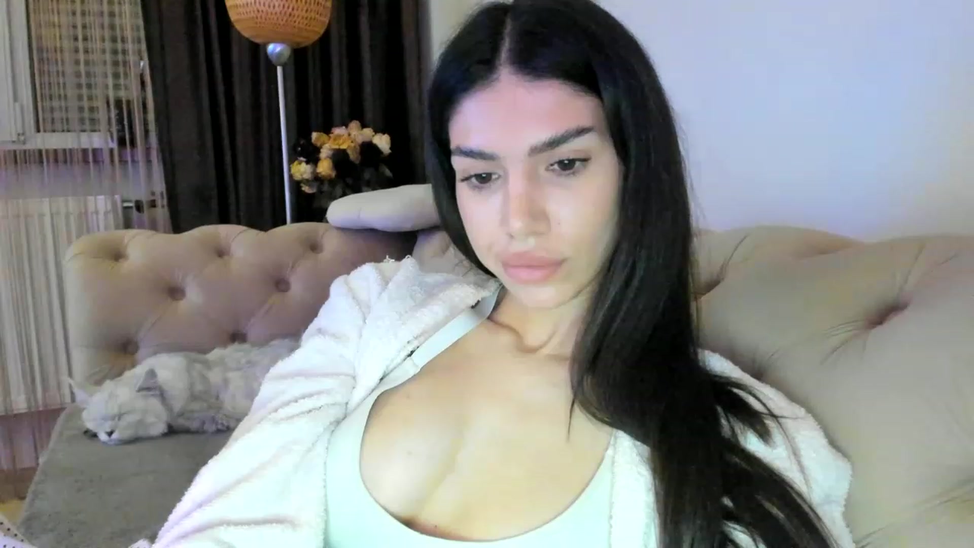 Gallery image thumbnail from Bee_Bee's myfreecams stream on, 04/26/2023, 21:32 image 15 of 20