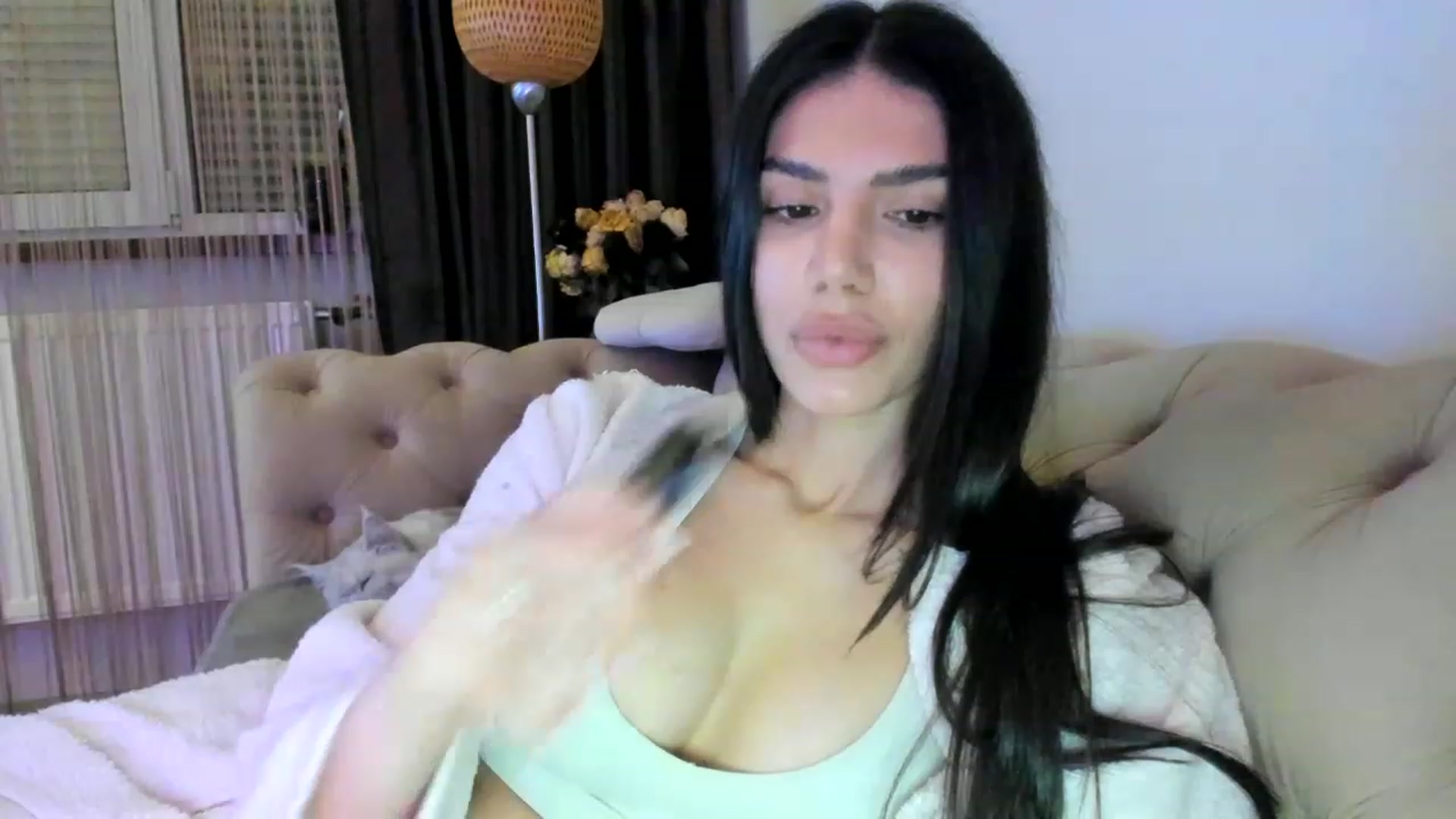 Gallery image thumbnail from Bee_Bee's myfreecams stream on, 04/26/2023, 21:32 image 9 of 20