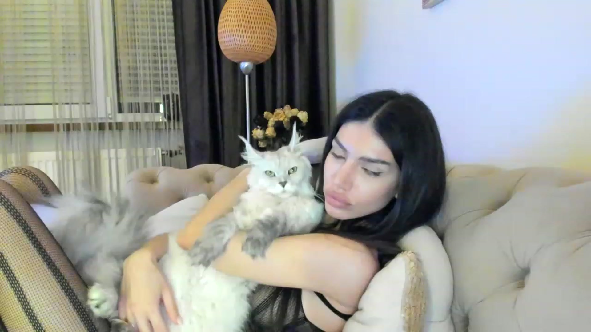 Gallery image thumbnail from Bee_Bee's myfreecams stream on, 04/28/2023, 22:58 image 12 of 20