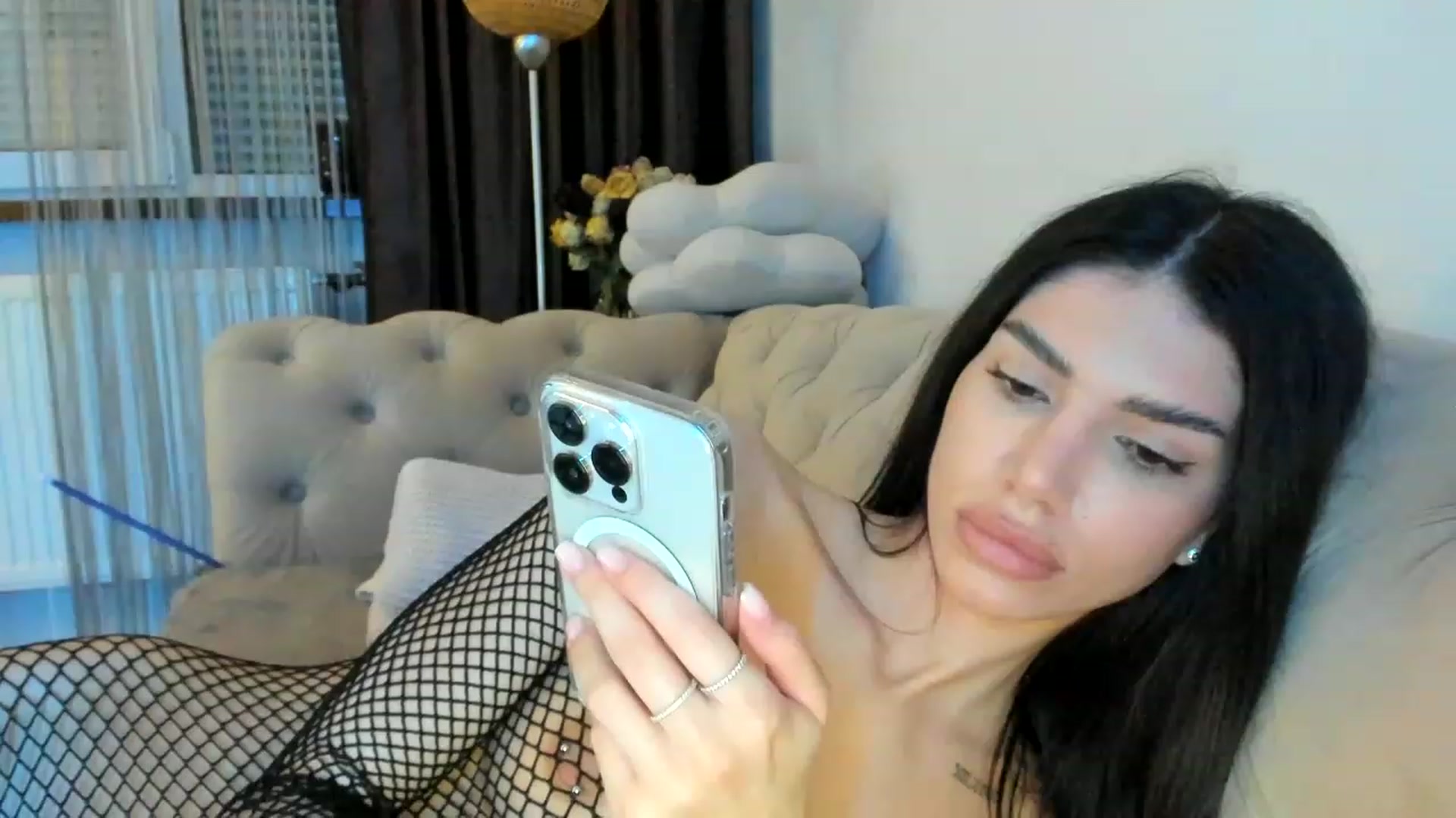 Gallery image thumbnail from Bee_Bee's myfreecams stream on, 04/29/2023, 22:05 image 17 of 20