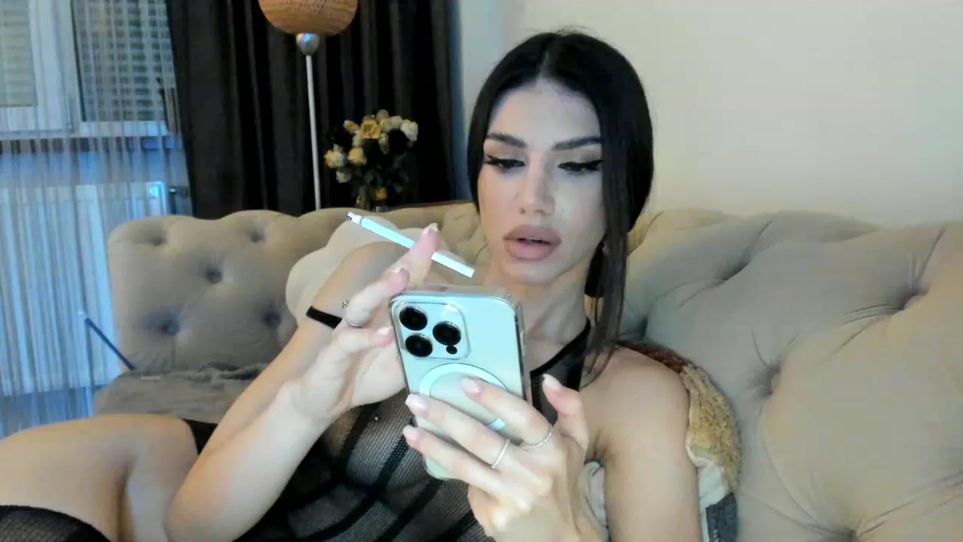 Gallery image thumbnail from Bee_Bee's myfreecams stream on, 05/01/2023, 21:16 image 2 of 20