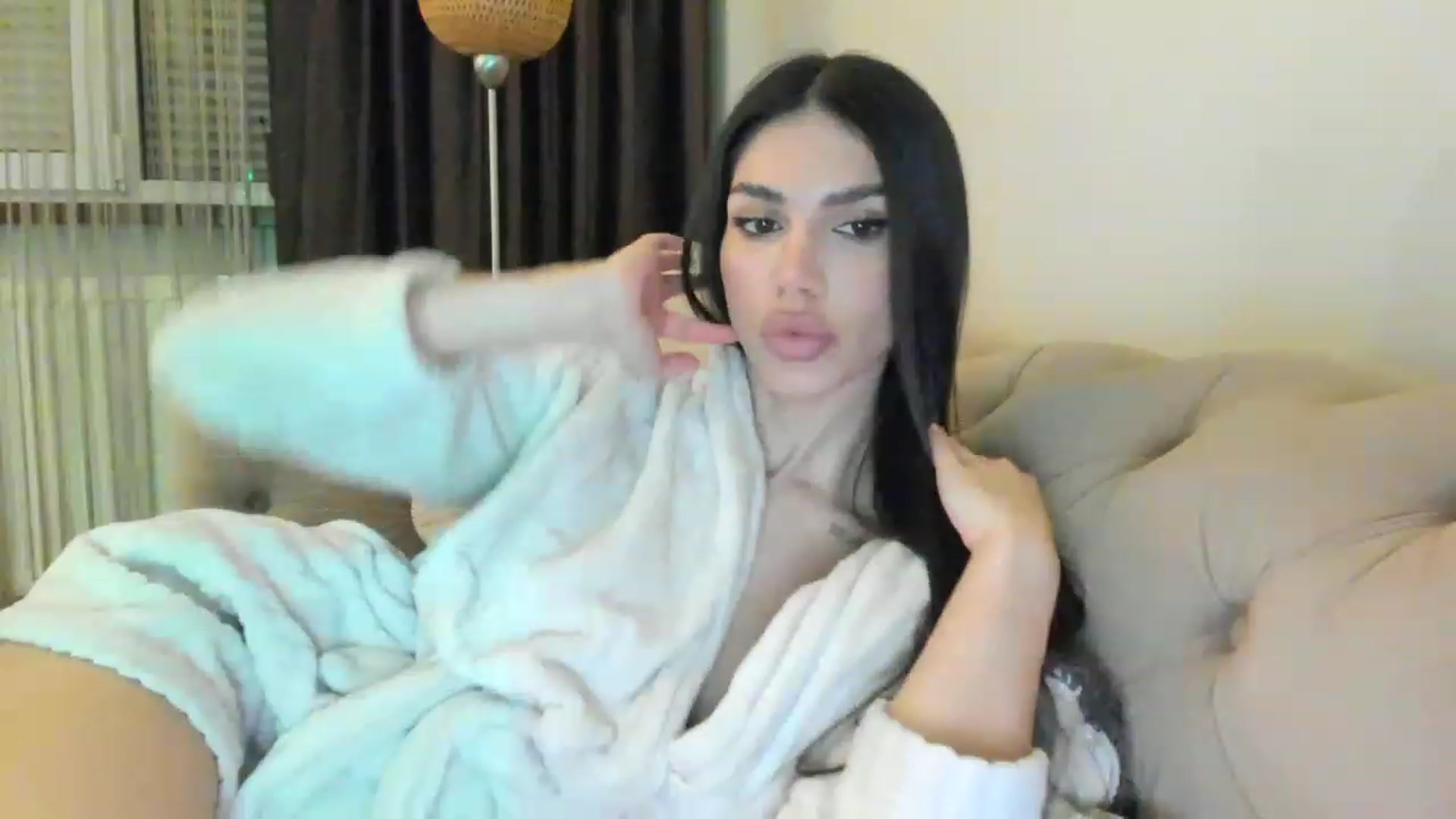 Gallery image thumbnail from Bee_Bee's myfreecams stream on, 05/02/2023, 21:30 image 3 of 20
