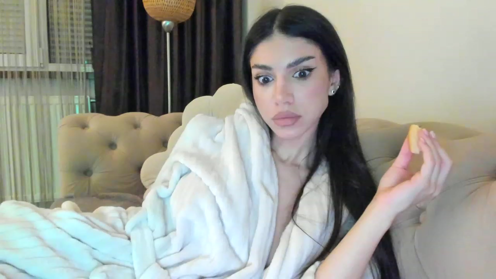 Gallery image thumbnail from Bee_Bee's myfreecams stream on, 05/02/2023, 21:30 image 6 of 20