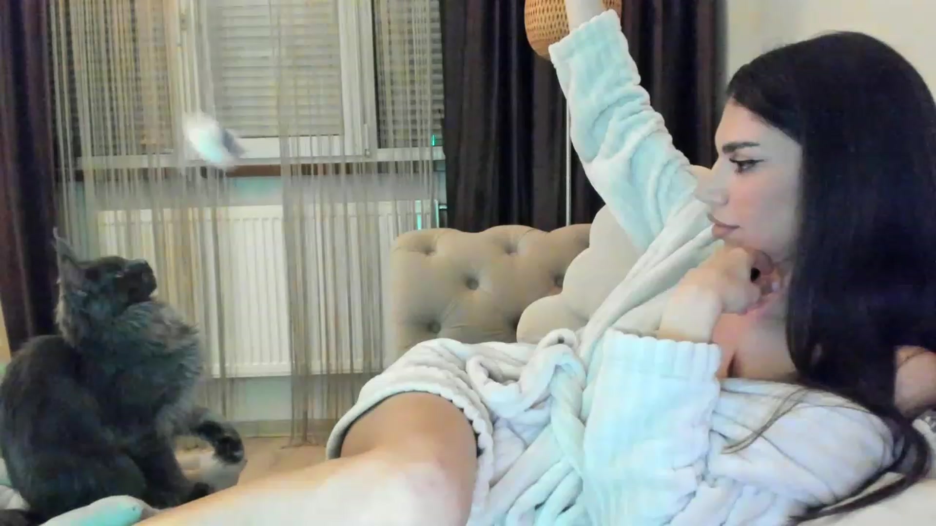 Gallery image thumbnail from Bee_Bee's myfreecams stream on, 05/02/2023, 21:30 image 2 of 20