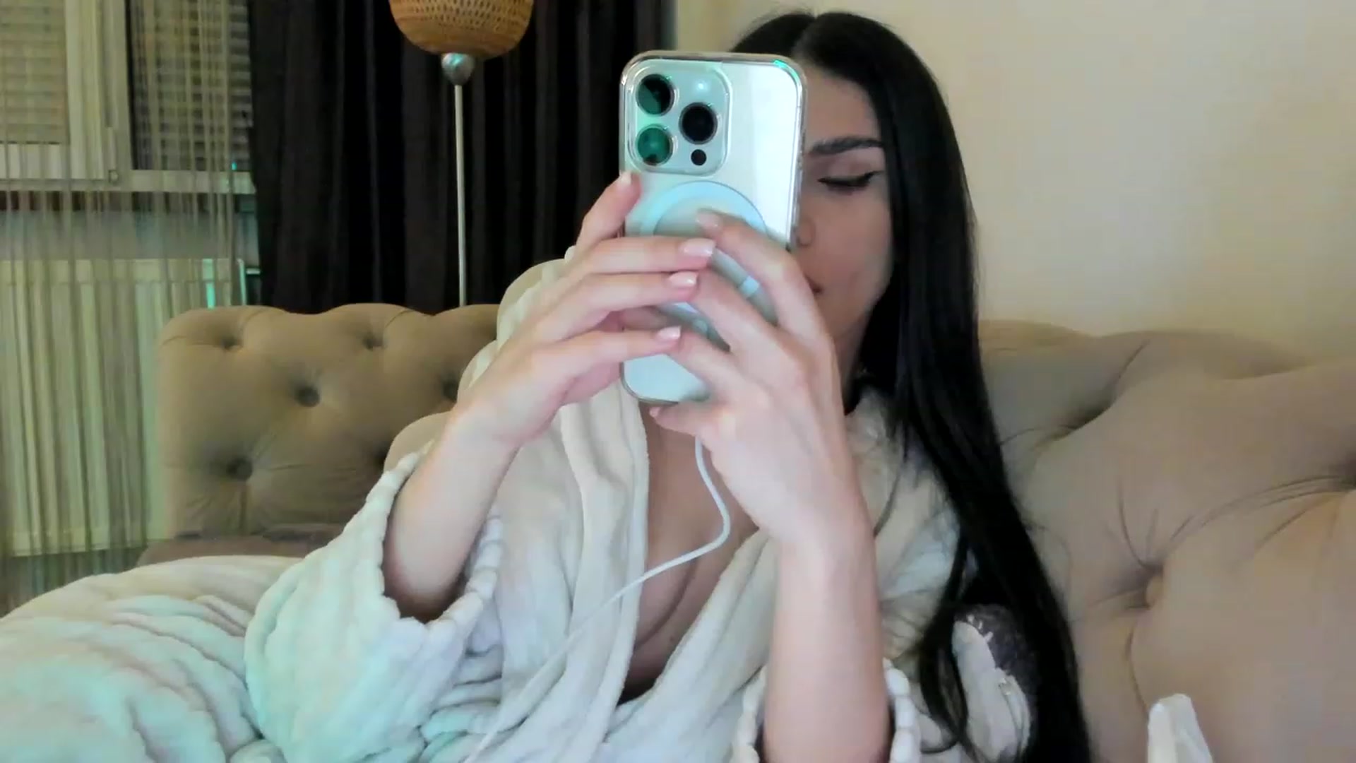 Gallery image thumbnail from Bee_Bee's myfreecams stream on, 05/02/2023, 21:30 image 5 of 20