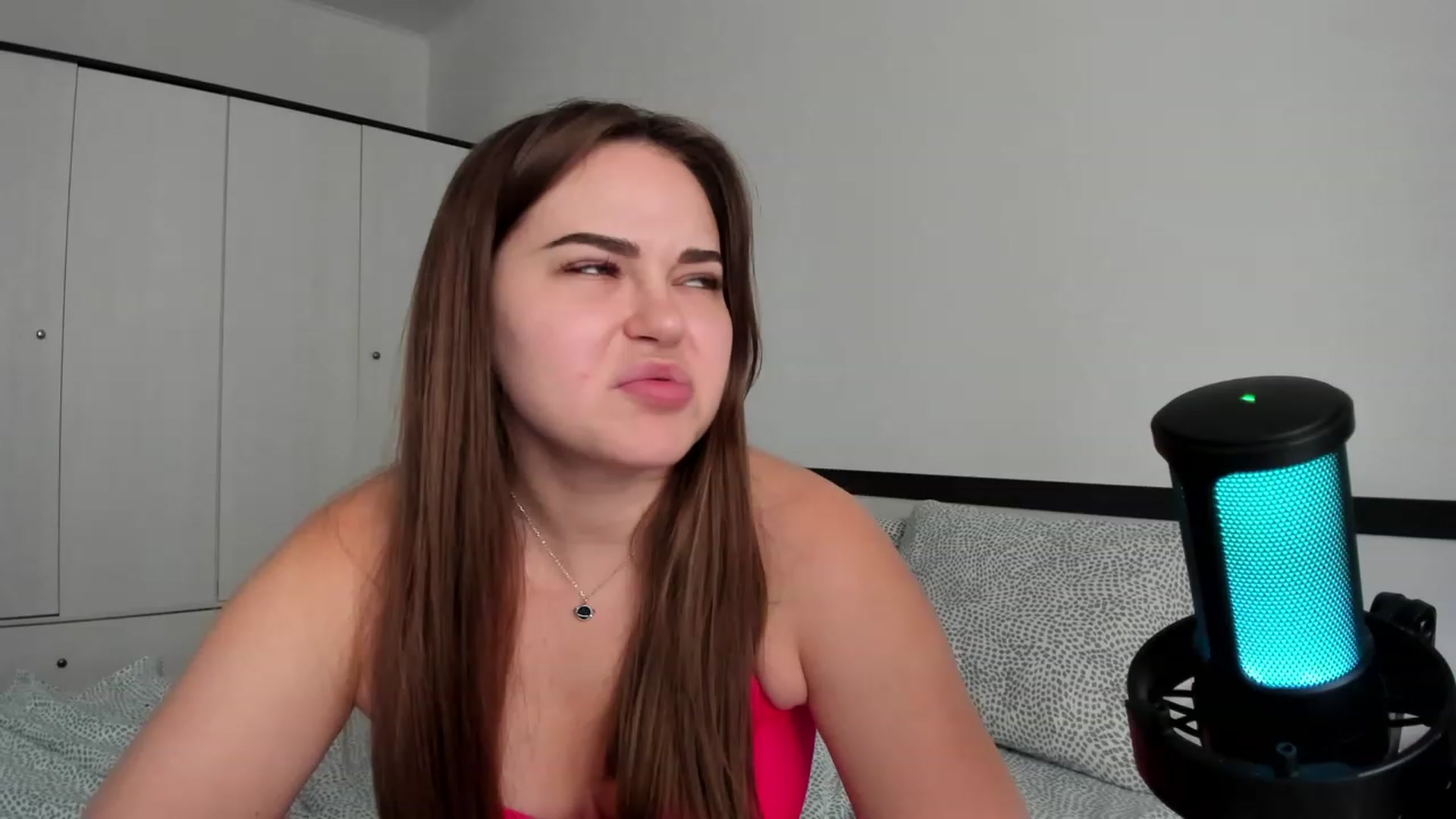 Gallery image thumbnail from Bee_Day_Month's myfreecams stream on, 06/27/2023, 14:07 image 17 of 20