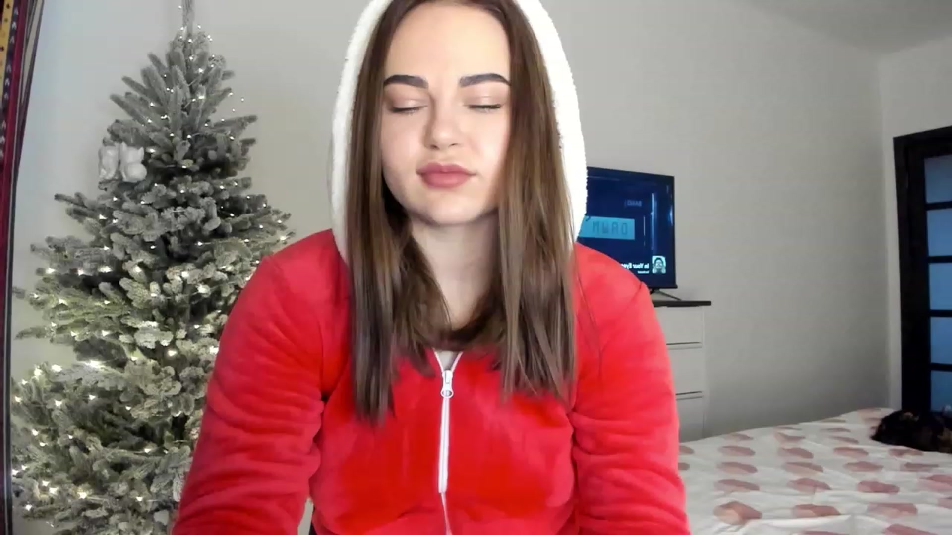 Gallery image thumbnail from Bee_Sweety_'s myfreecams stream on, 12/25/2022, 12:37 image 11 of 20