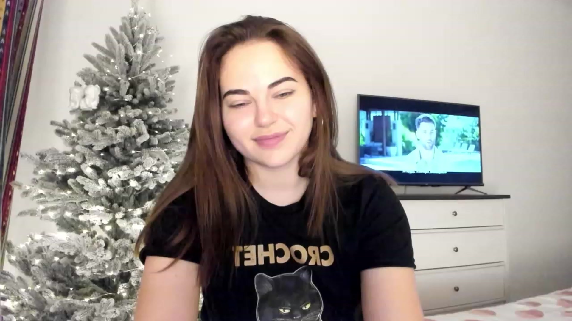 Gallery image thumbnail from Bee_Sweety_'s myfreecams stream on, 12/26/2022, 16:04 image 3 of 20