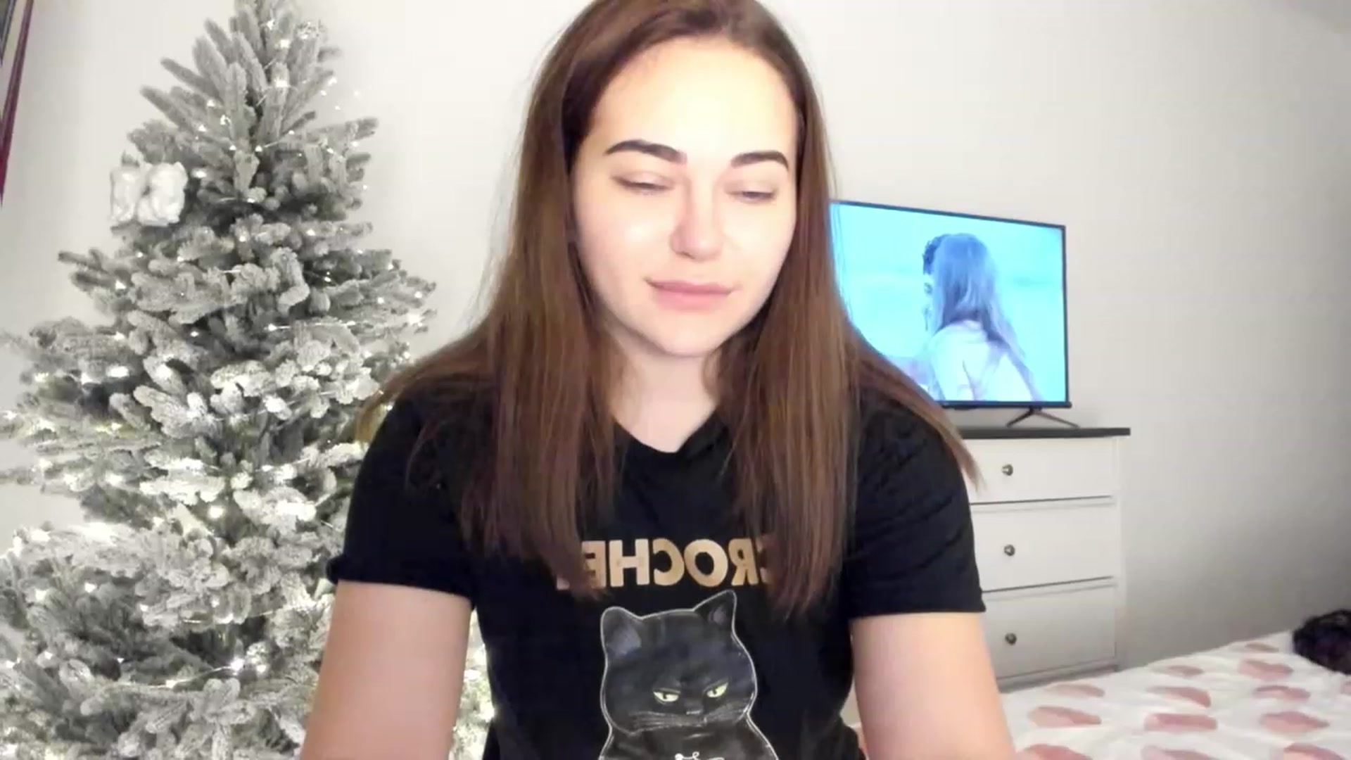 Gallery image thumbnail from Bee_Sweety_'s myfreecams stream on, 12/26/2022, 16:04 image 11 of 20