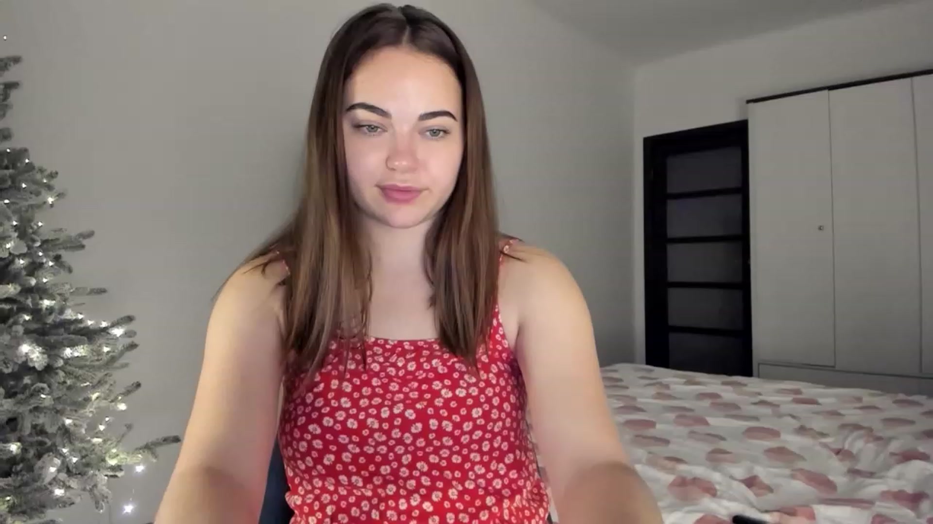Gallery image thumbnail from Bee_Sweety_'s myfreecams stream on, 12/27/2022, 16:09 image 2 of 20