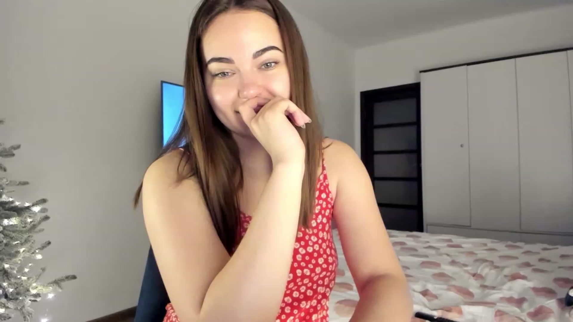 Gallery image thumbnail from Bee_Sweety_'s myfreecams stream on, 12/27/2022, 16:09 image 4 of 20