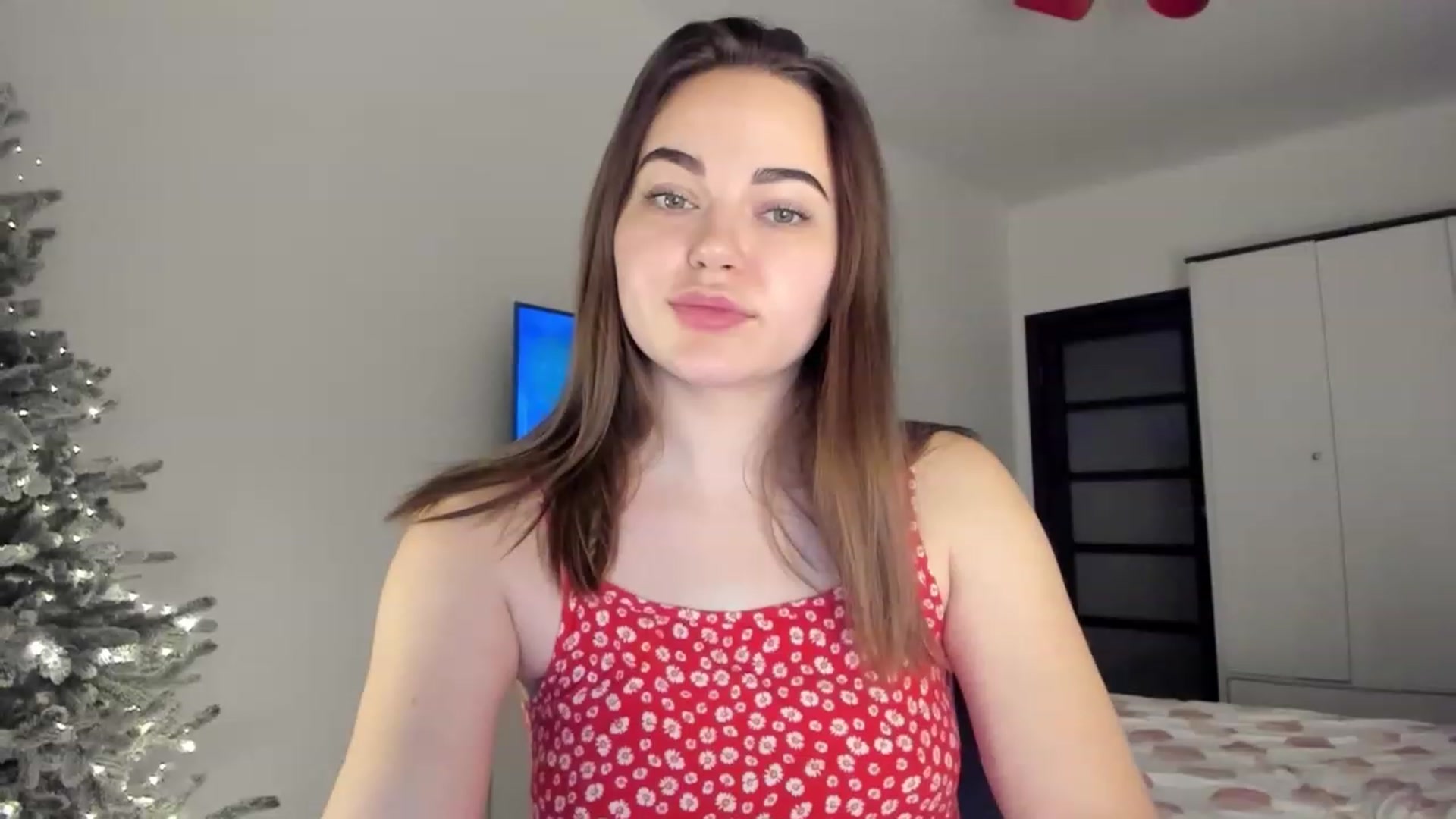 Gallery image thumbnail from Bee_Sweety_'s myfreecams stream on, 12/27/2022, 16:09 image 11 of 20