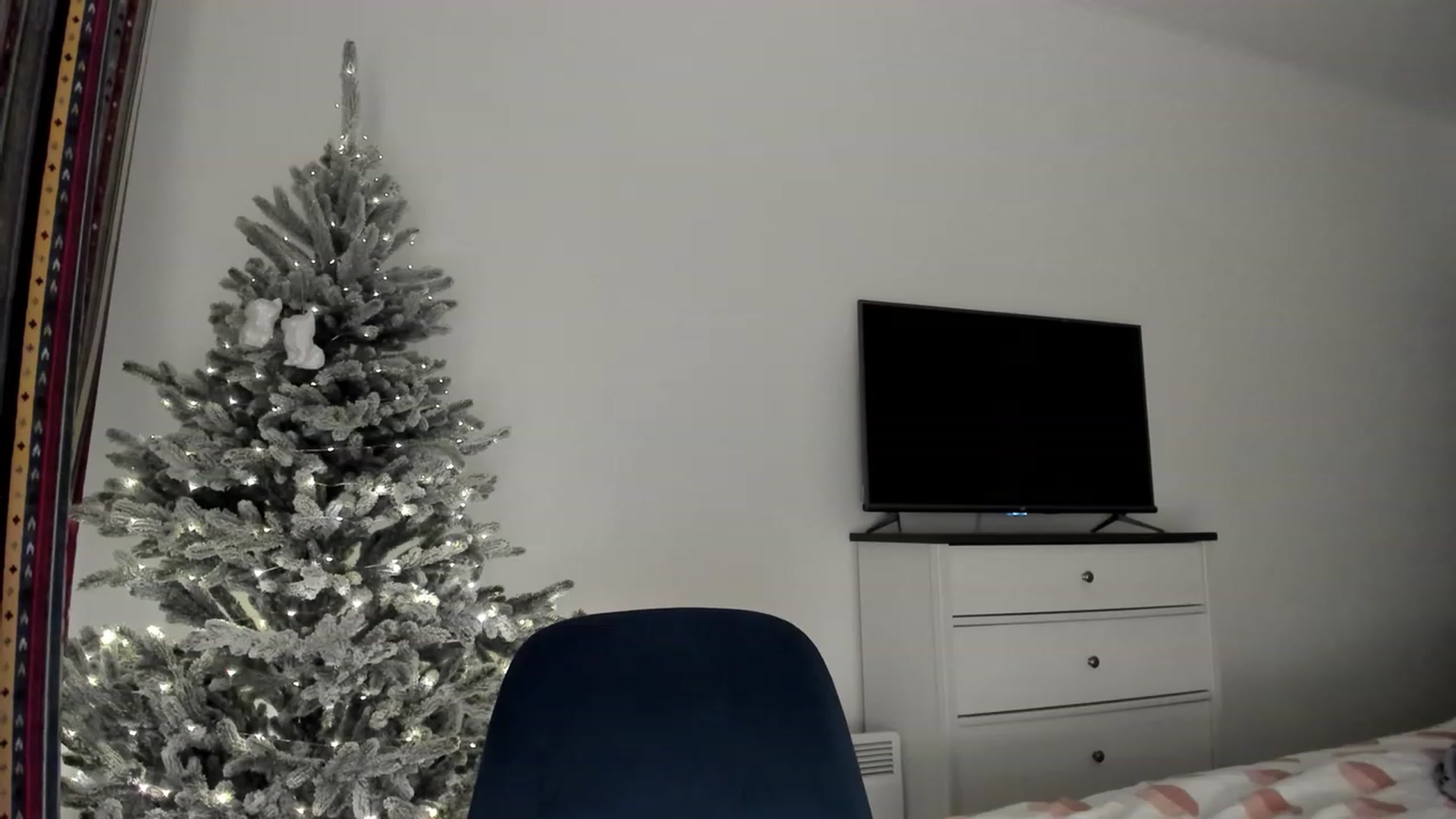 Gallery image thumbnail from Bee_Sweety_'s myfreecams stream on, 12/29/2022, 13:36 image 3 of 20