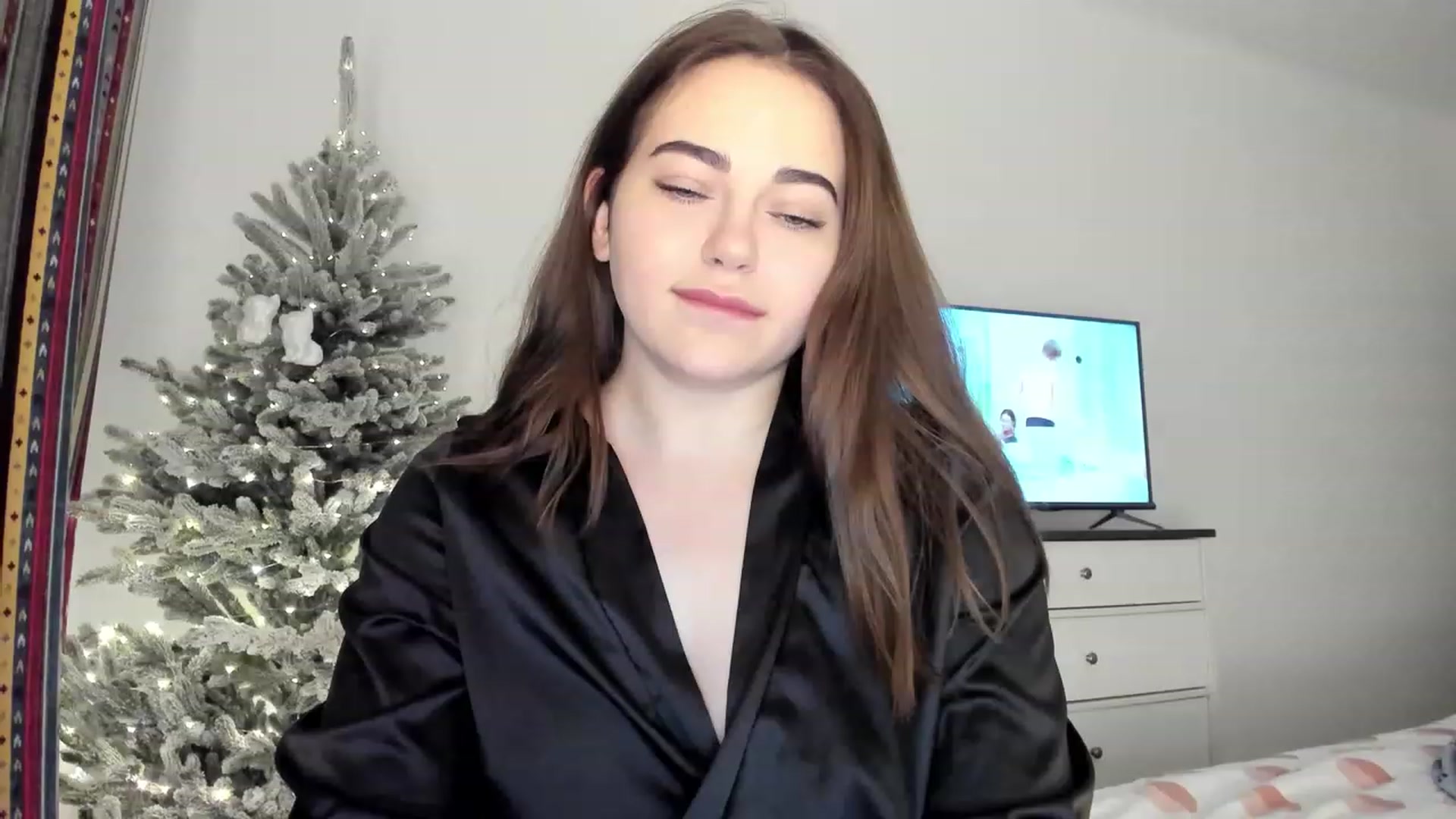 Gallery image thumbnail from Bee_Sweety_'s myfreecams stream on, 12/29/2022, 13:36 image 7 of 20