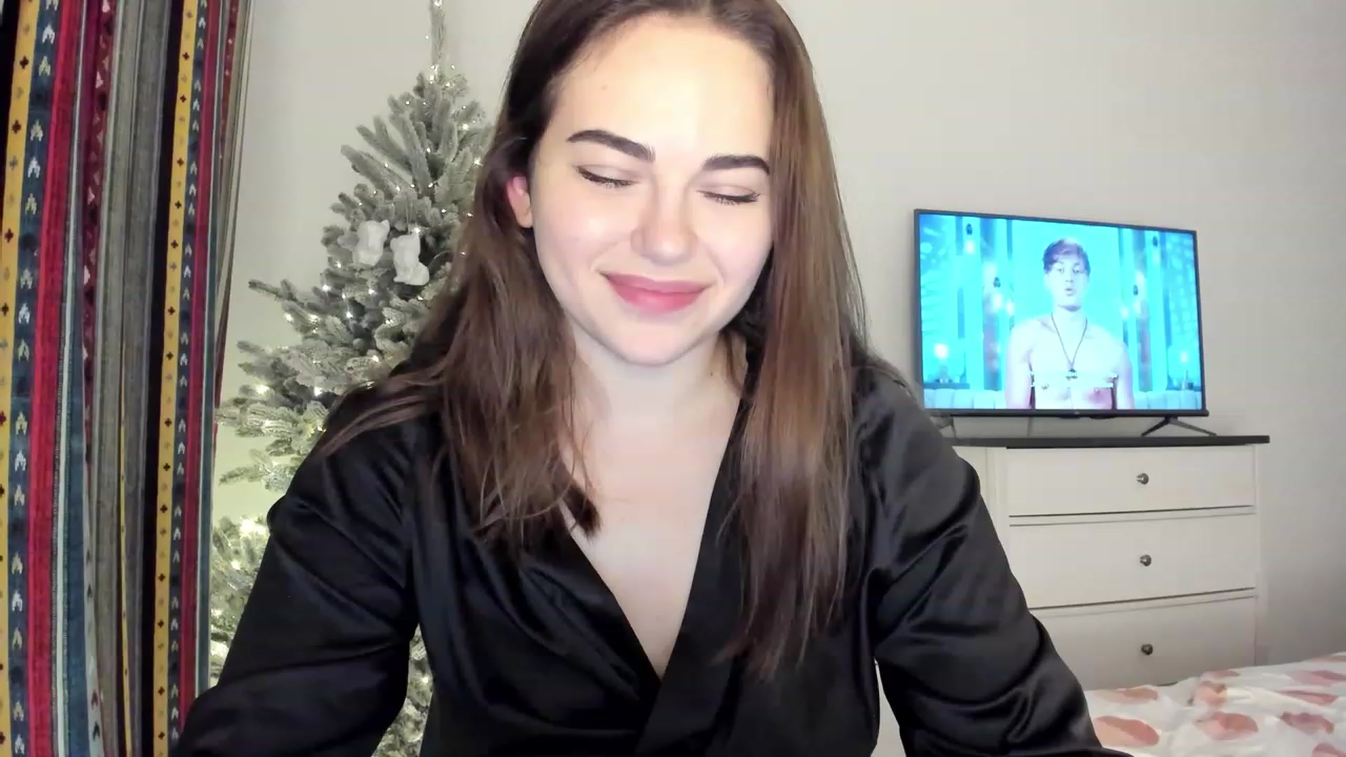 Gallery image thumbnail from Bee_Sweety_'s myfreecams stream on, 12/29/2022, 14:30 image 1 of 20