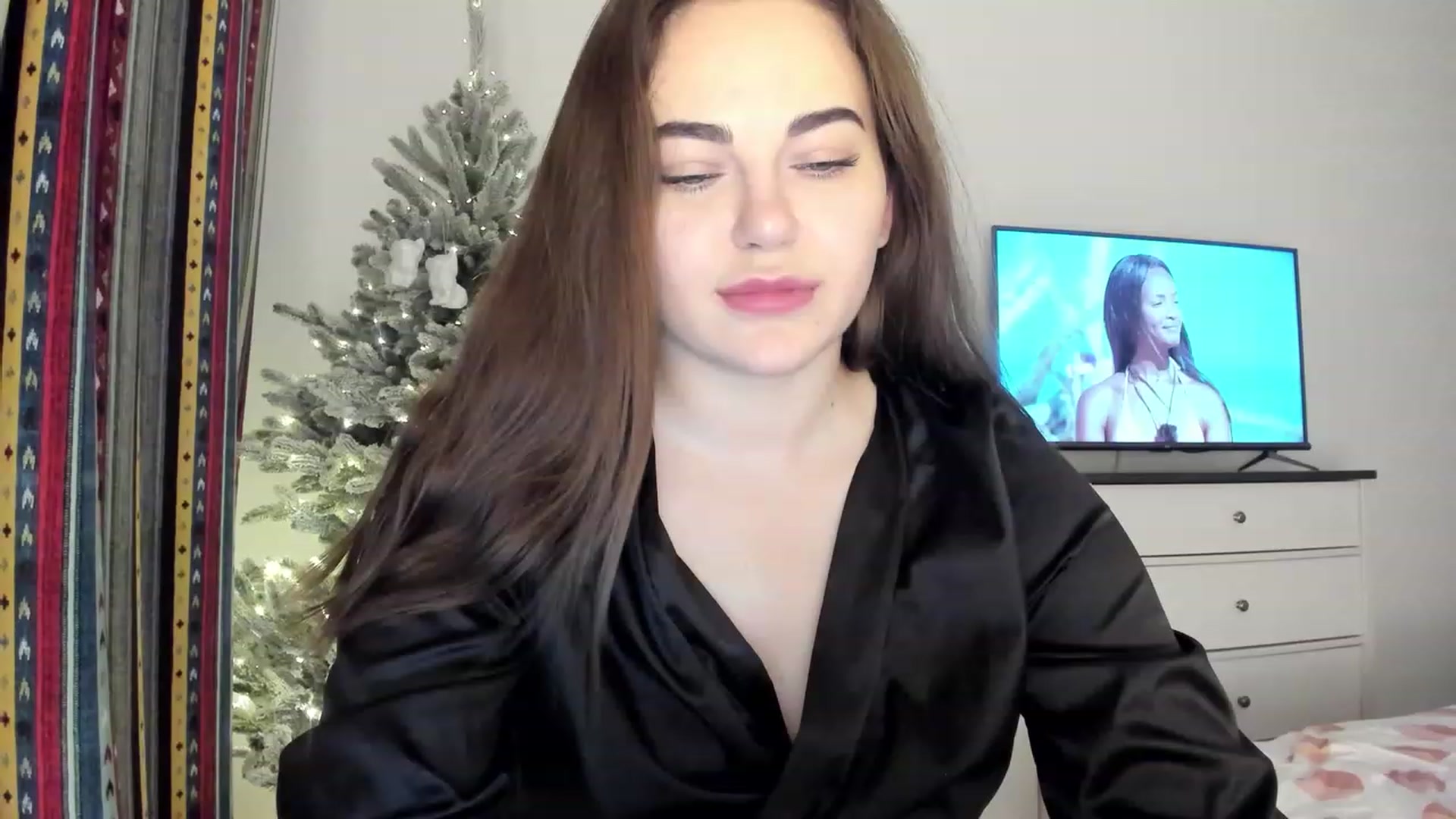 Gallery image thumbnail from Bee_Sweety_'s myfreecams stream on, 12/29/2022, 14:30 image 4 of 20