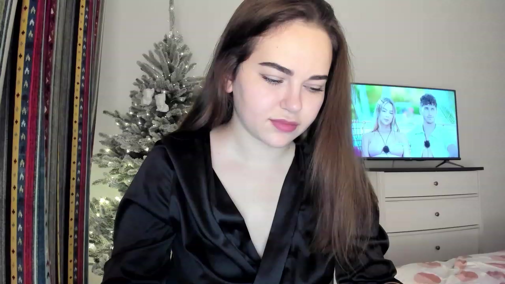 Gallery image thumbnail from Bee_Sweety_'s myfreecams stream on, 12/29/2022, 14:30 image 10 of 20