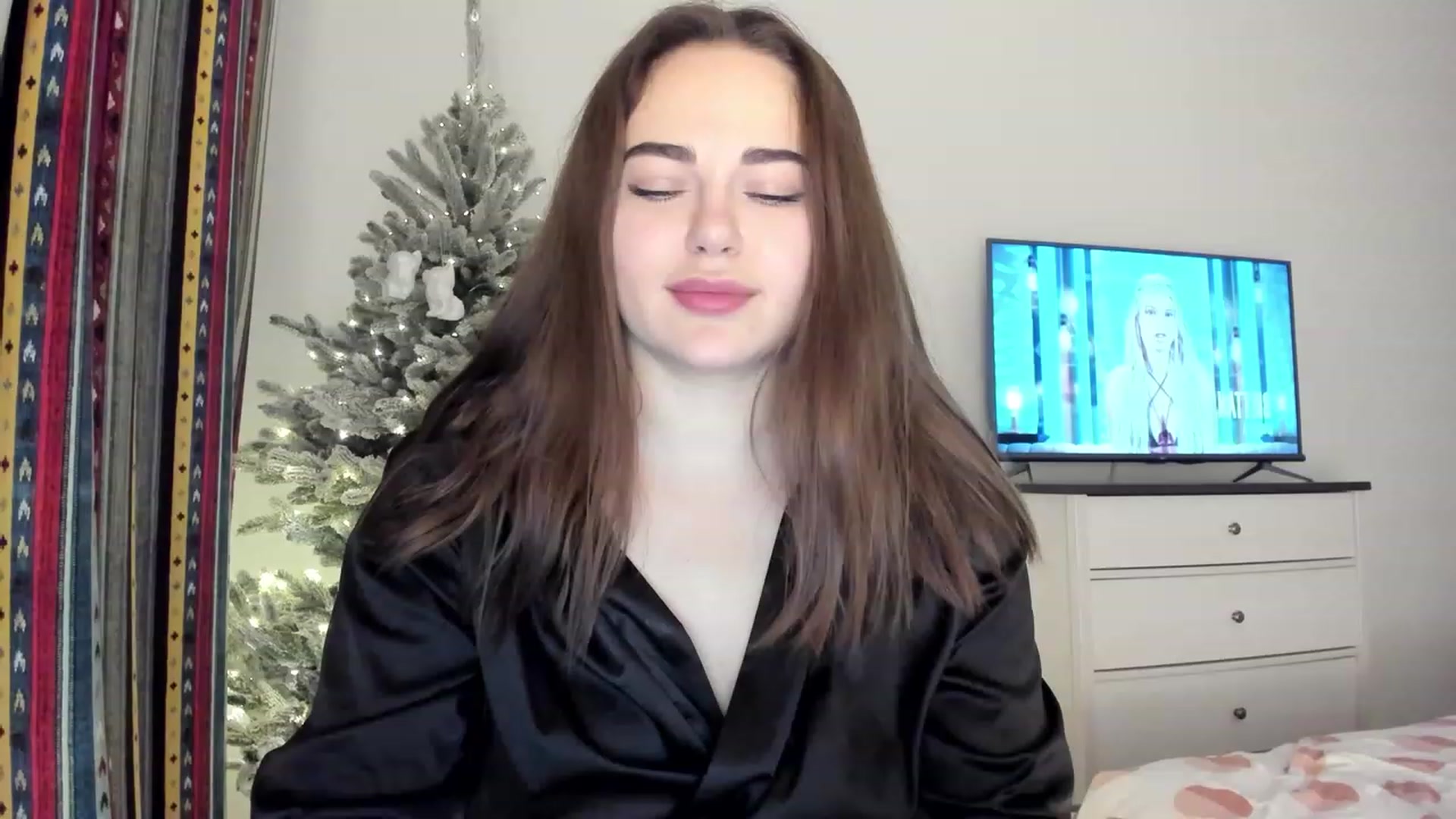 Gallery image thumbnail from Bee_Sweety_'s myfreecams stream on, 12/29/2022, 14:30 image 2 of 20