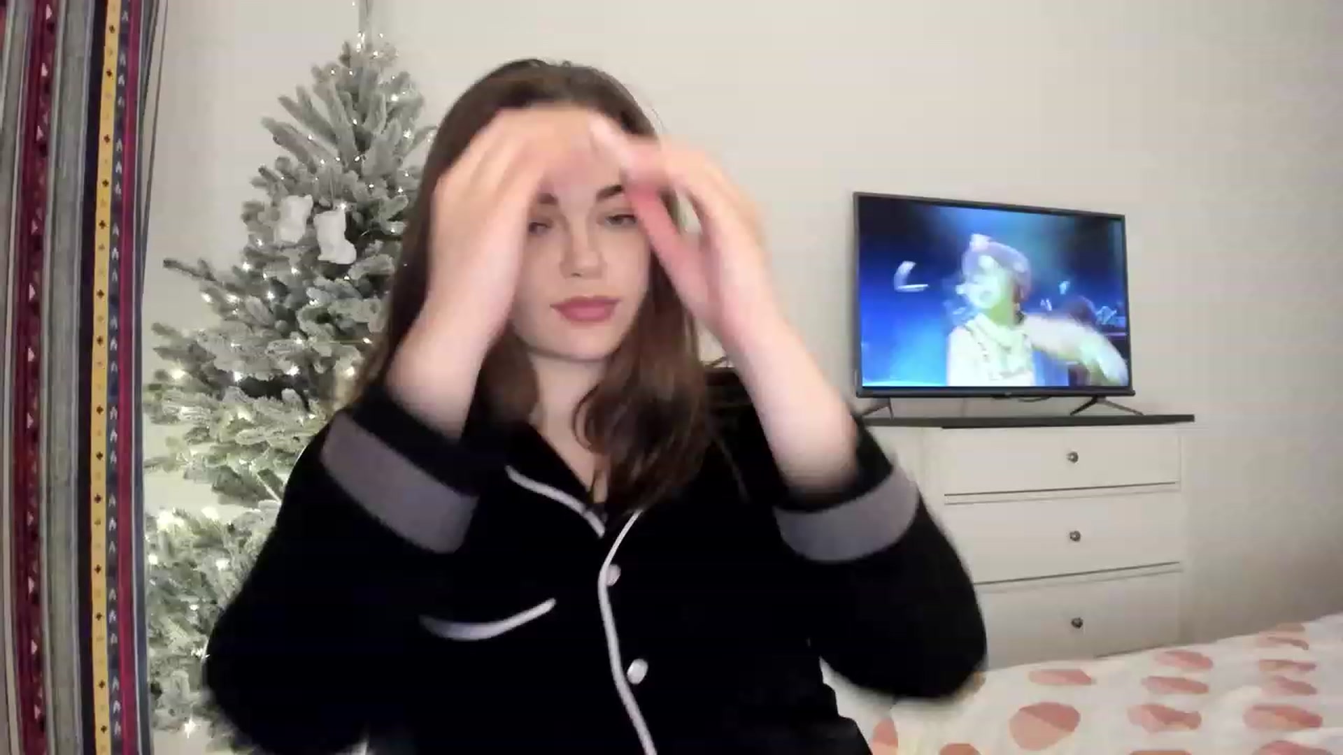 Gallery image thumbnail from Bee_Sweety_'s myfreecams stream on, 12/30/2022, 15:55 image 4 of 20
